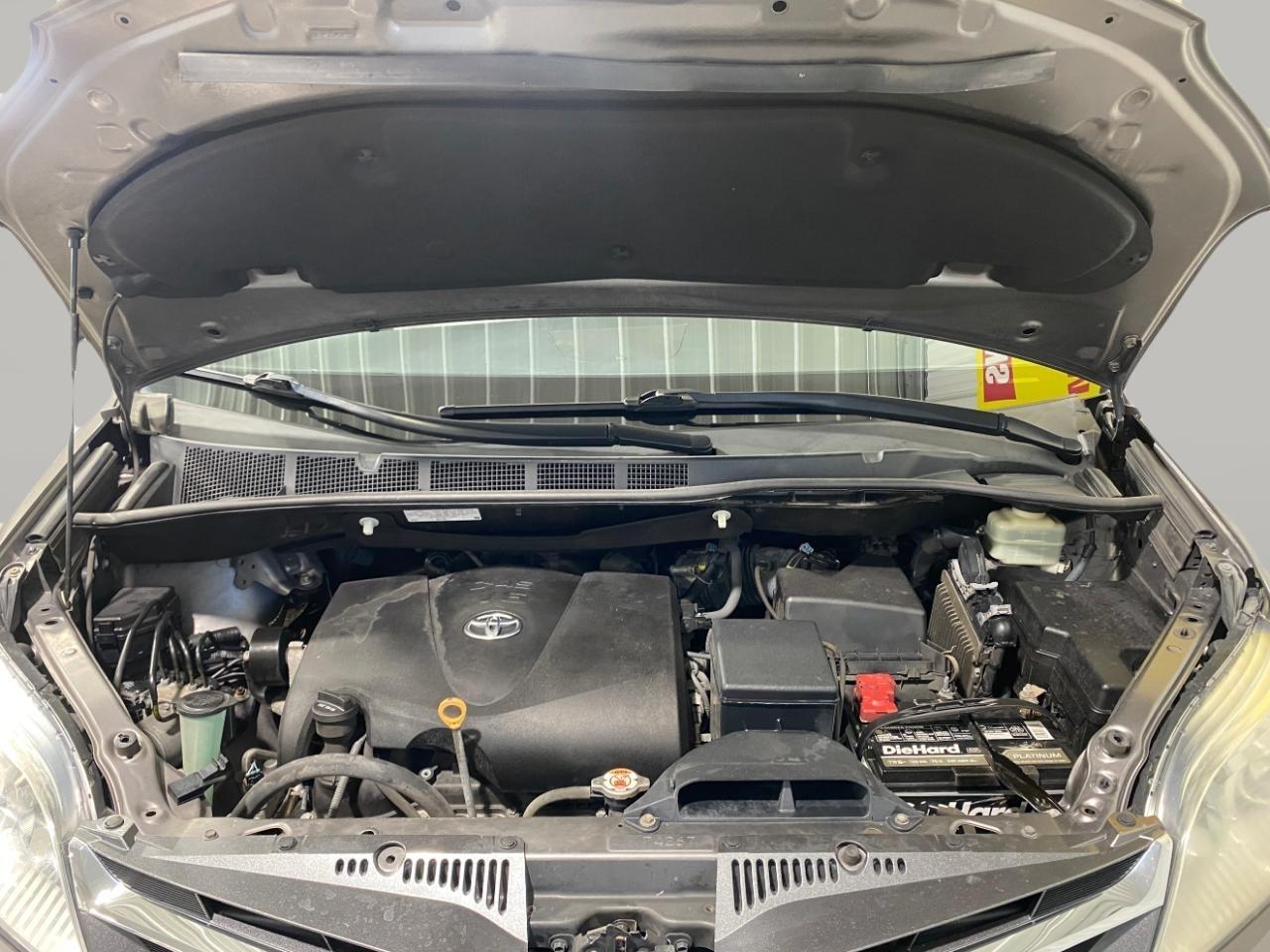 Toyota Sienna XLE 8-Passenger 2018