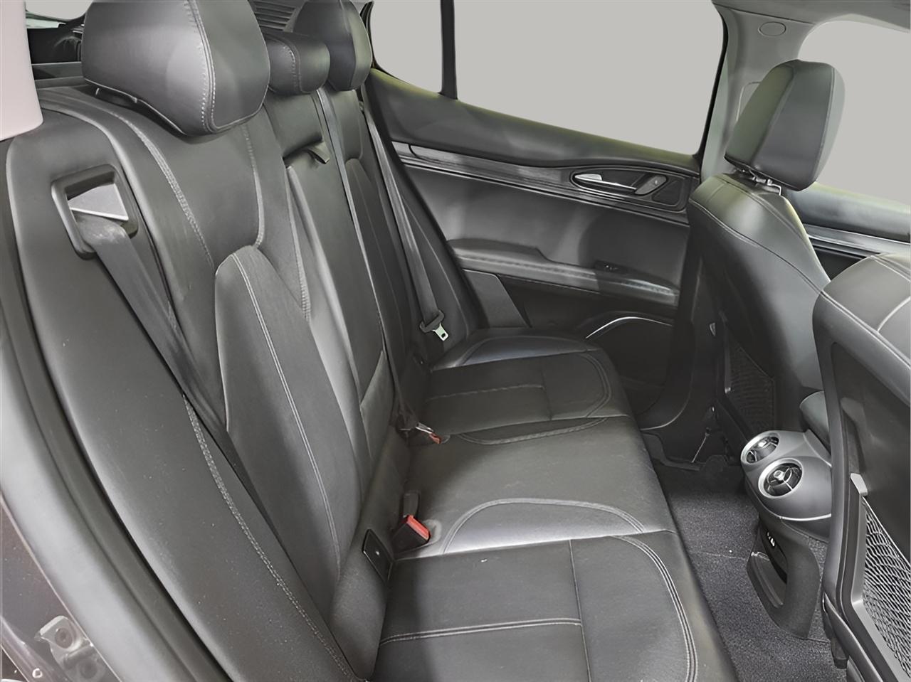 Alfa Romeo Stelvio Base 2018