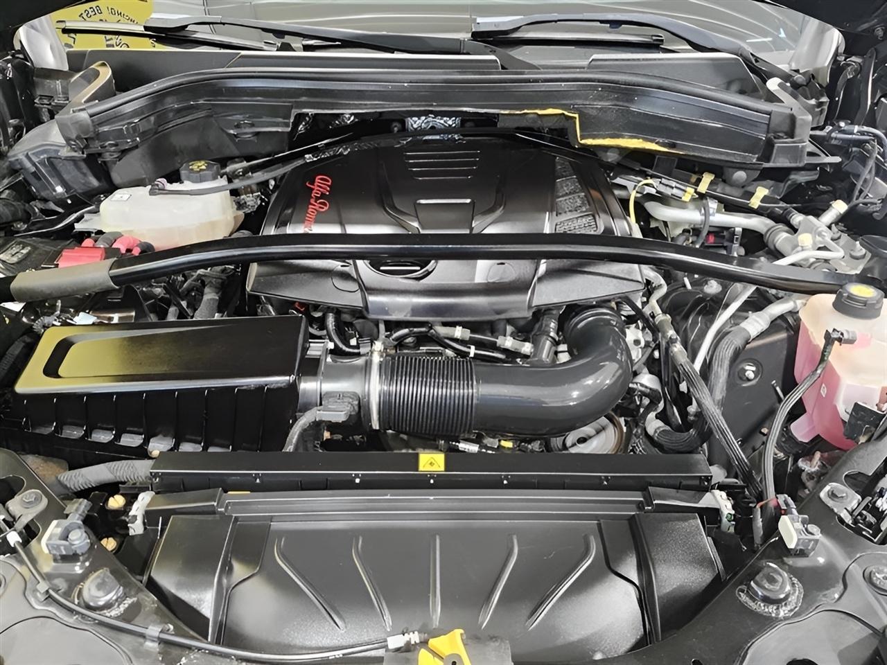 Alfa Romeo Stelvio Base 2018