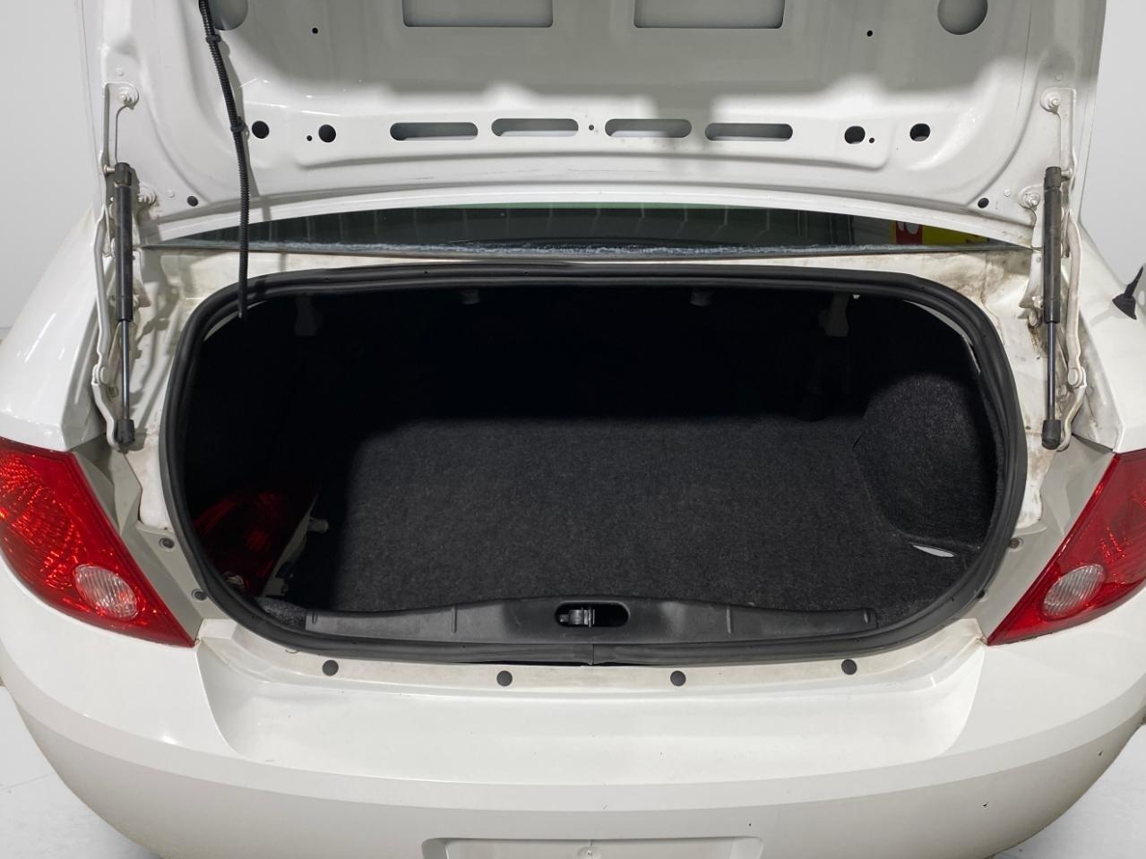 Chevrolet Cobalt LS Sedan 2008