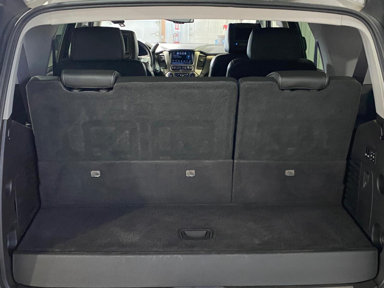 GMC Yukon Denali 4WD 2017