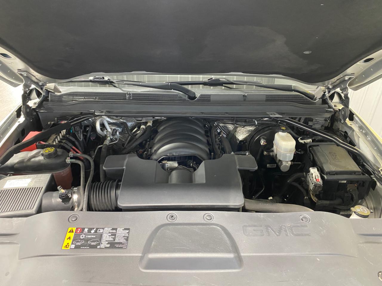 GMC Yukon Denali 4WD 2017