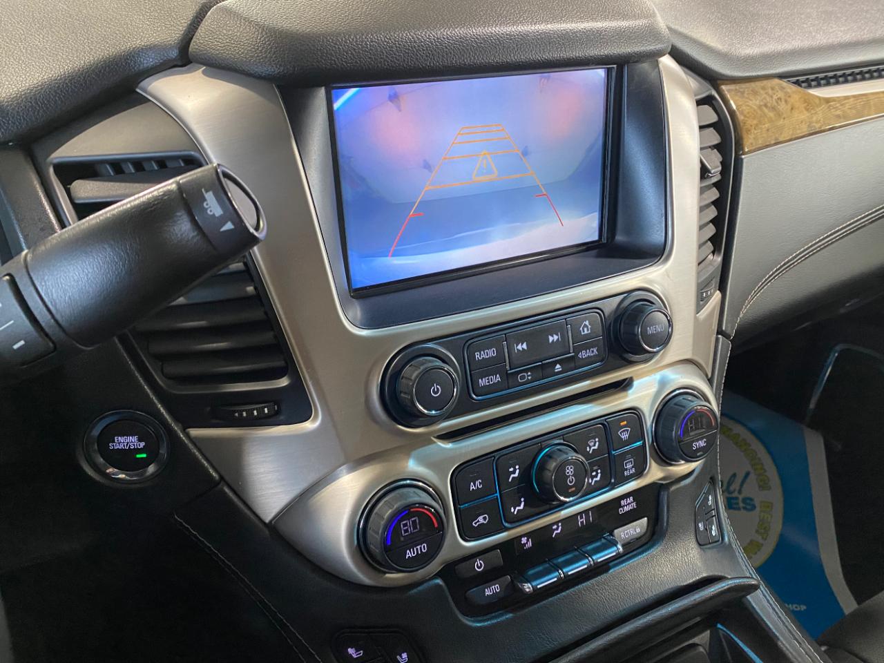 GMC Yukon Denali 4WD 2017