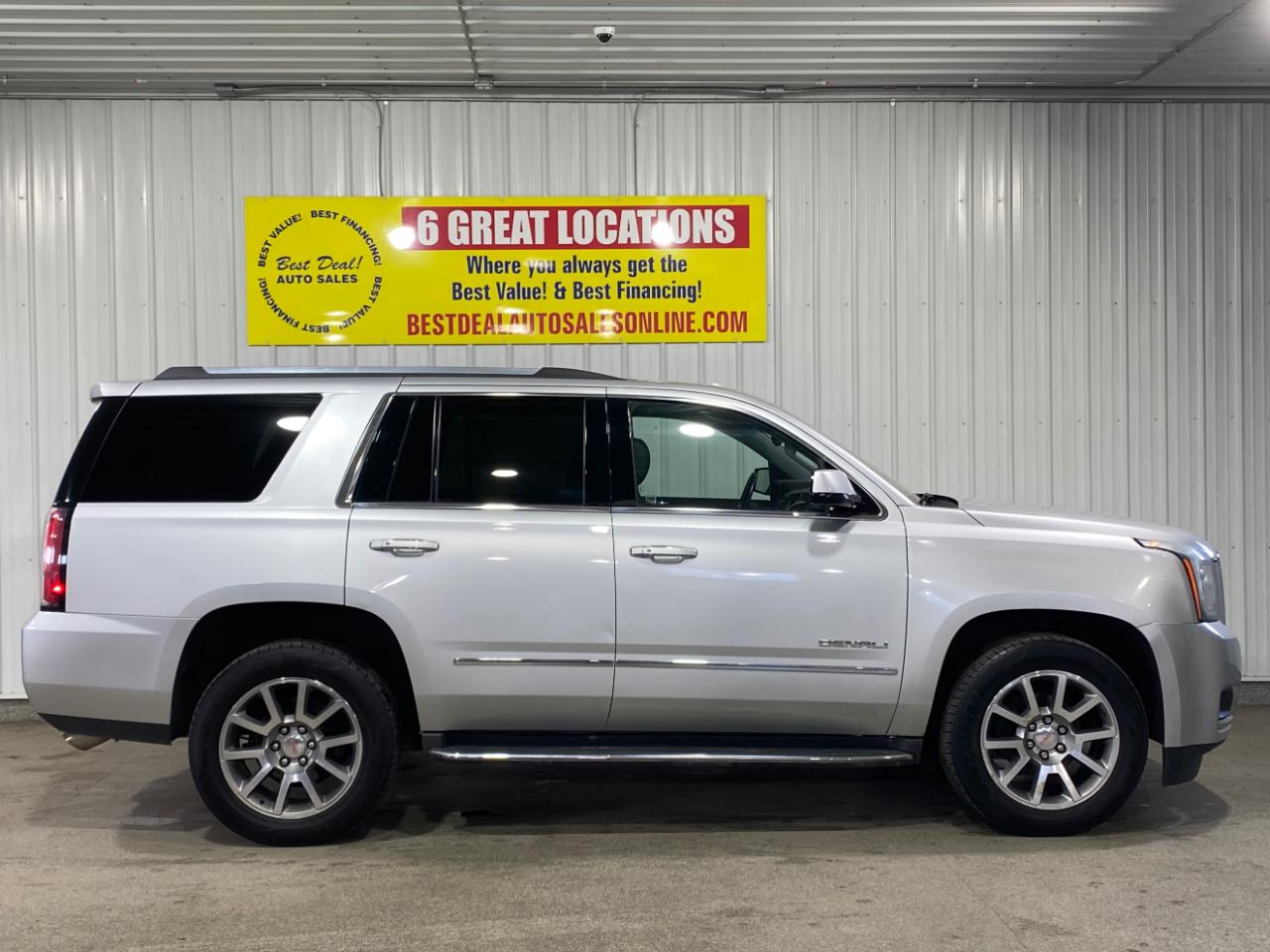 GMC Yukon Denali 4WD 2017