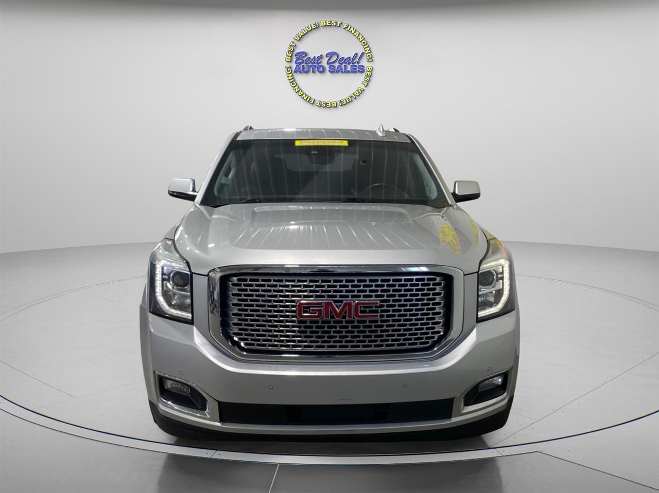 GMC Yukon Denali 4WD 2017