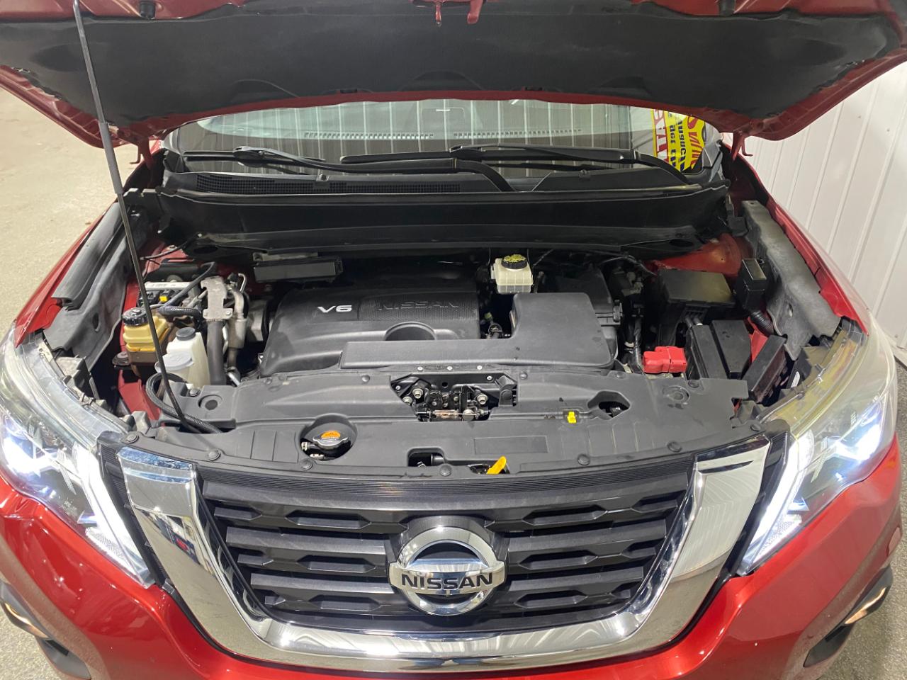 Nissan Pathfinder Platinum 4WD 2017