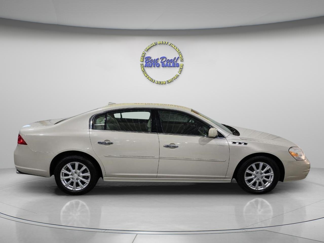 Buick Lucerne  2011