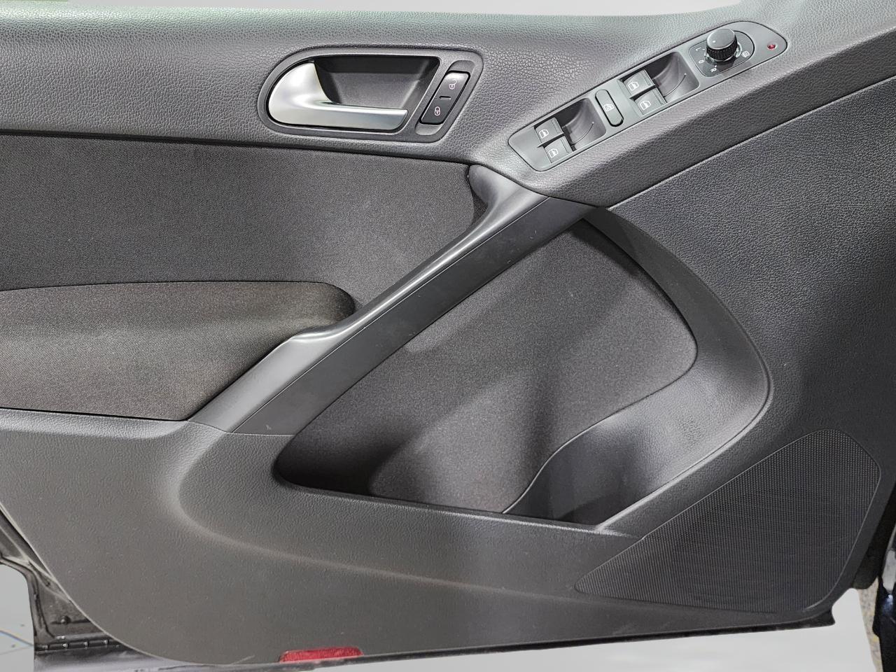 Volkswagen Tiguan  2013