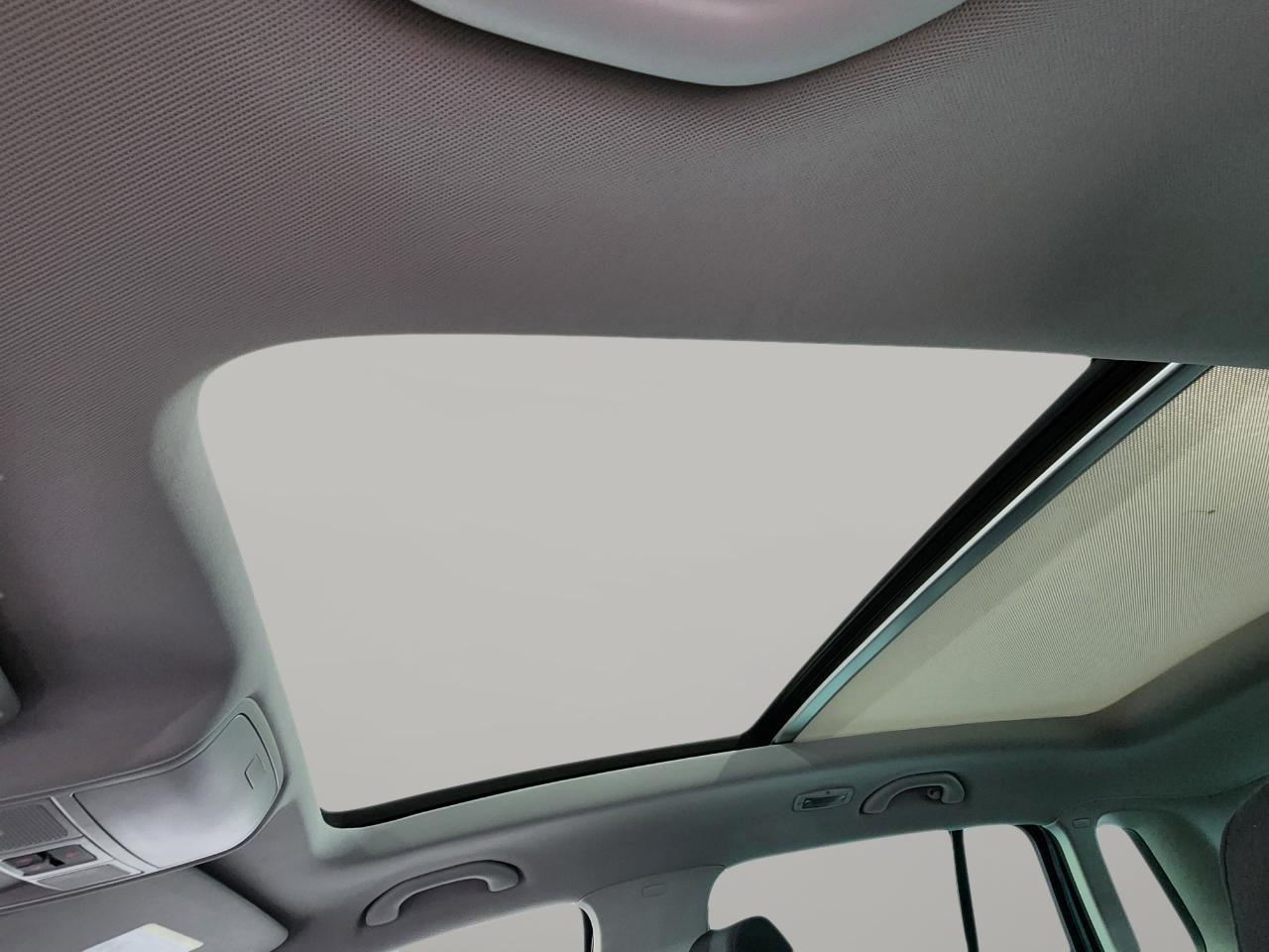 Volkswagen Tiguan  2013