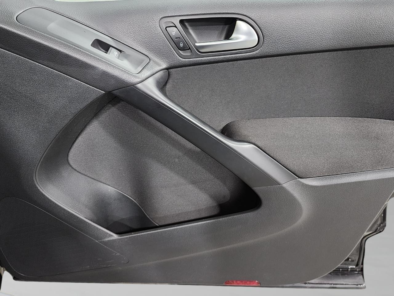 Volkswagen Tiguan  2013