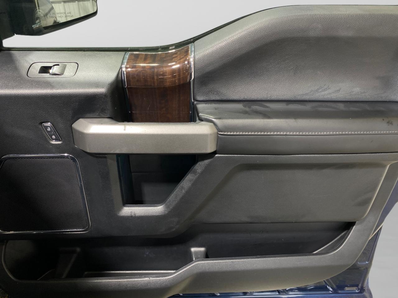 Ford F-150 Platinum SuperCrew 5.5-ft. Bed 4WD 2017