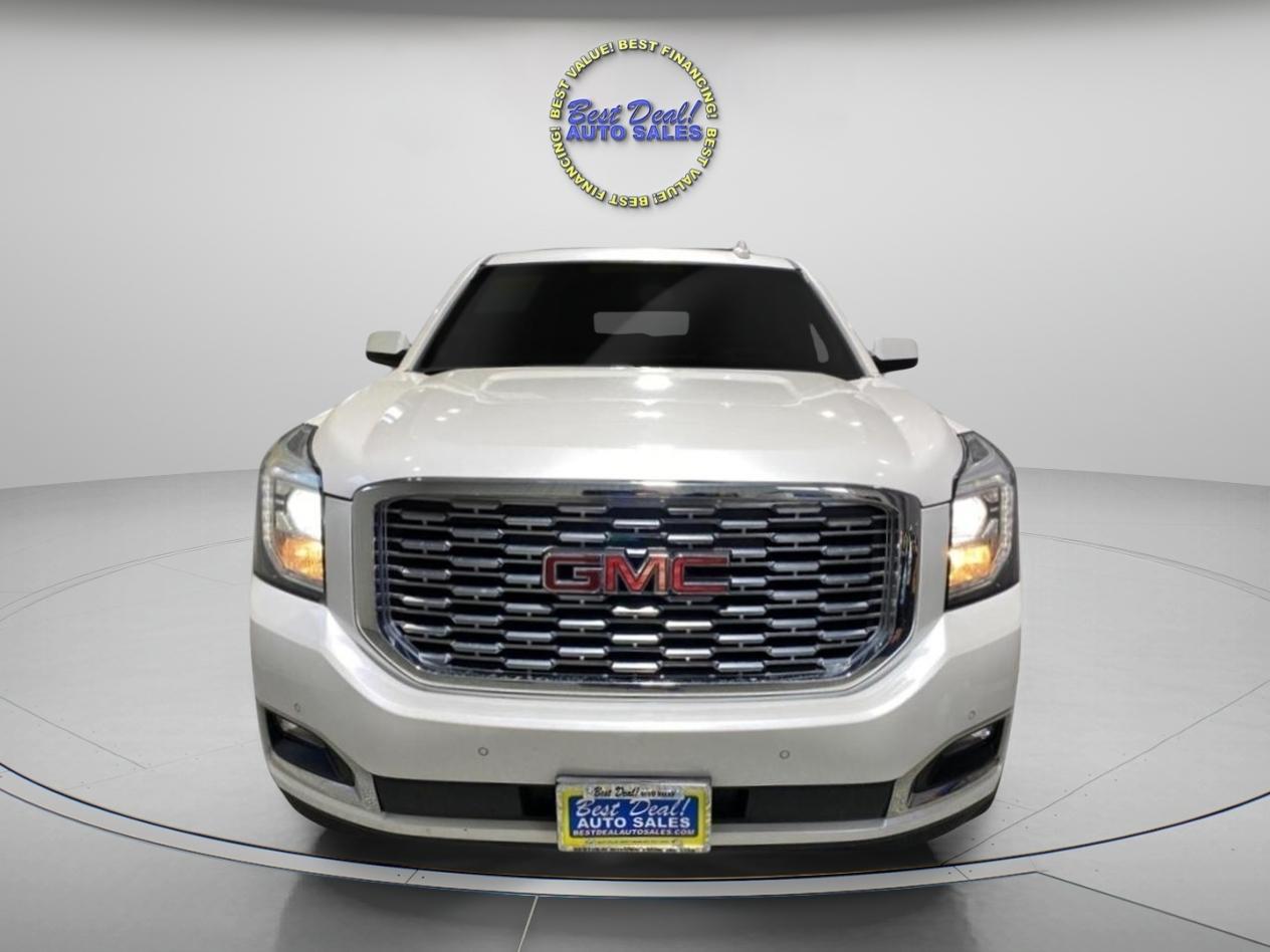 GMC Yukon Denali 4WD 2019