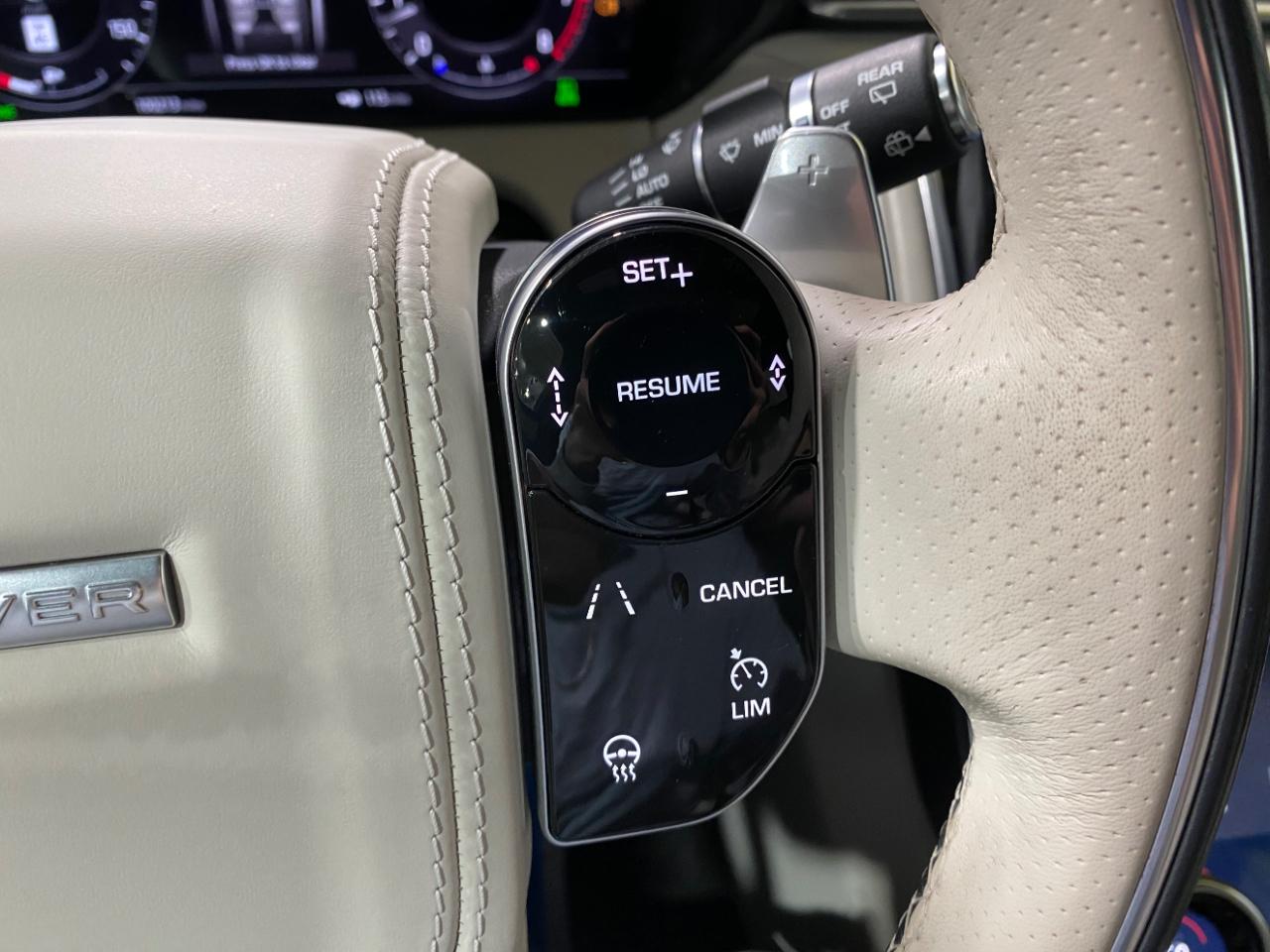 Land Rover Range Rover Velar R-Dynamic SE 2018