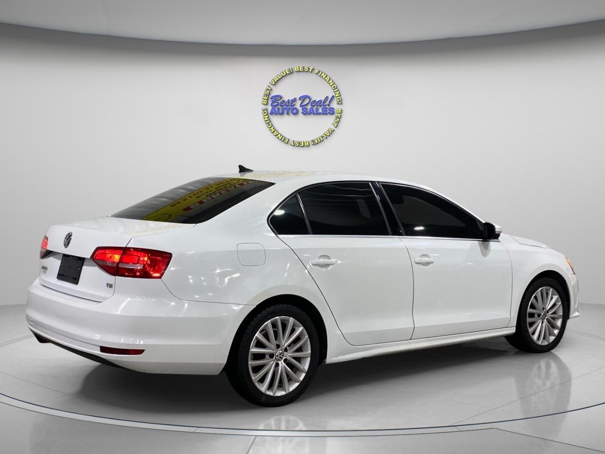 Volkswagen Jetta SE 6A 2015