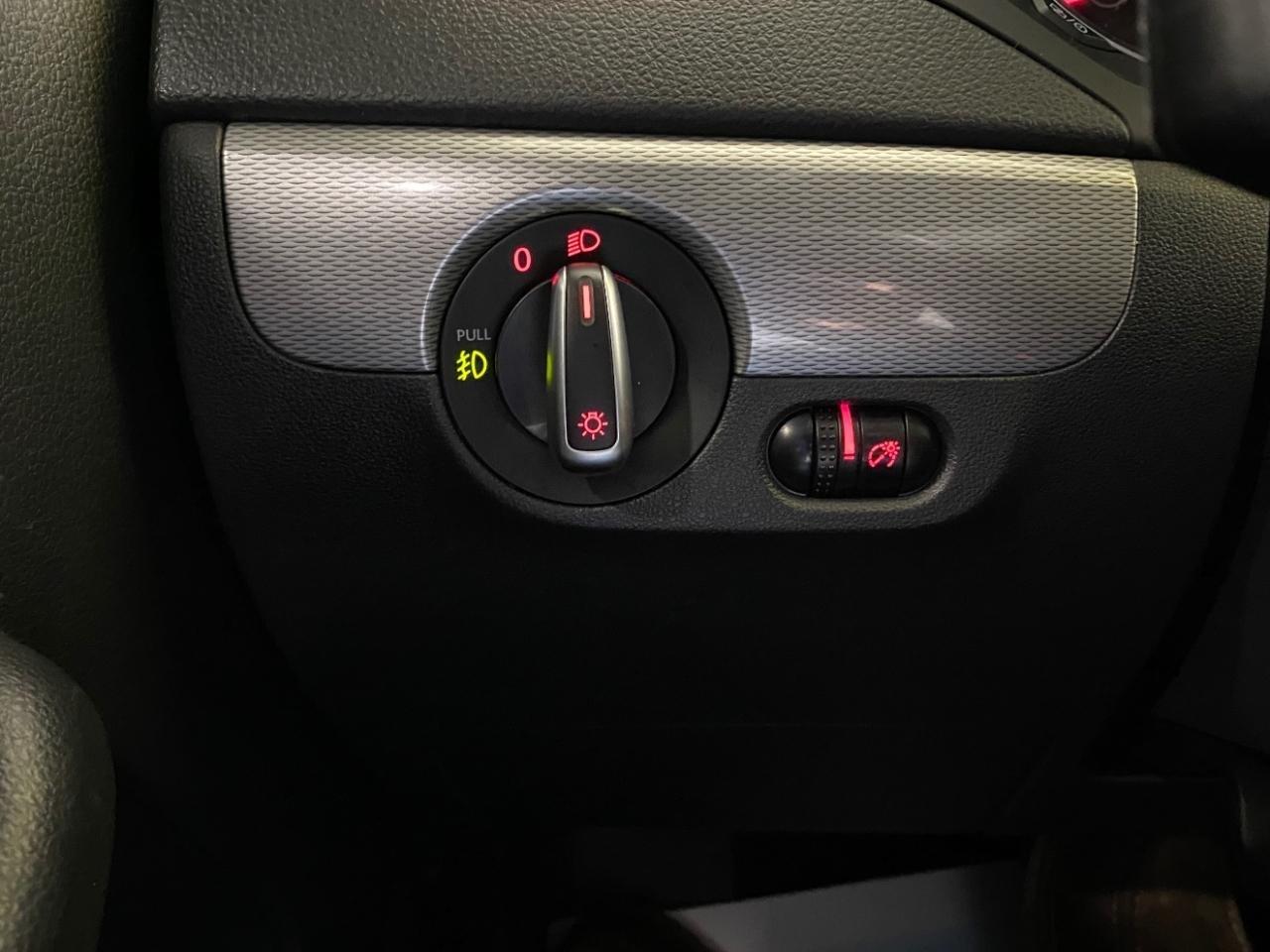 Volkswagen Jetta SE 6A 2015