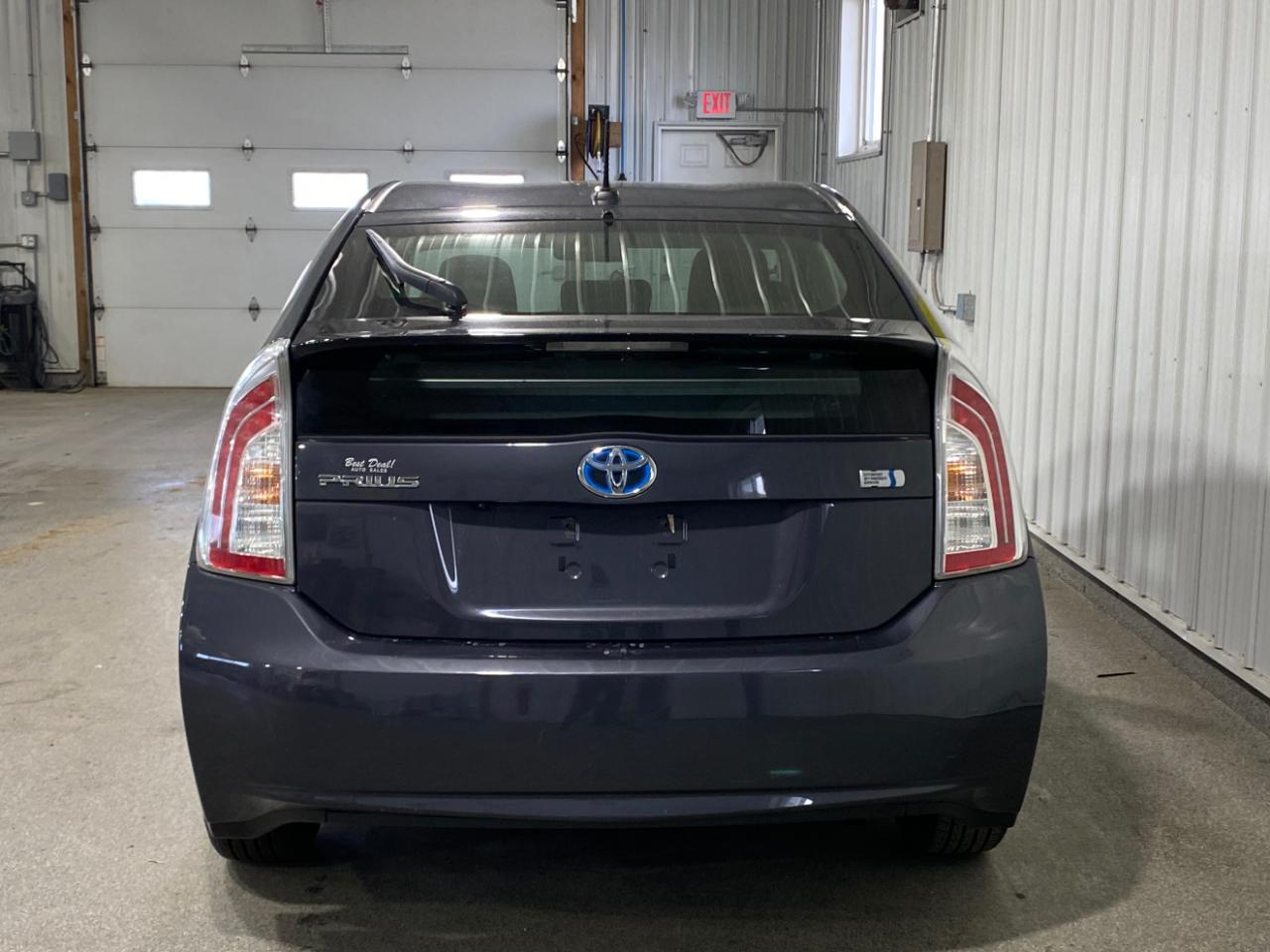 Toyota Prius Three 2014