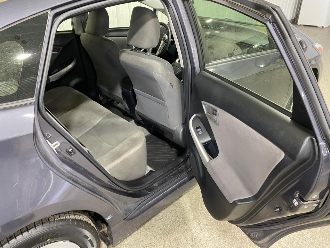 Toyota Prius Three 2014