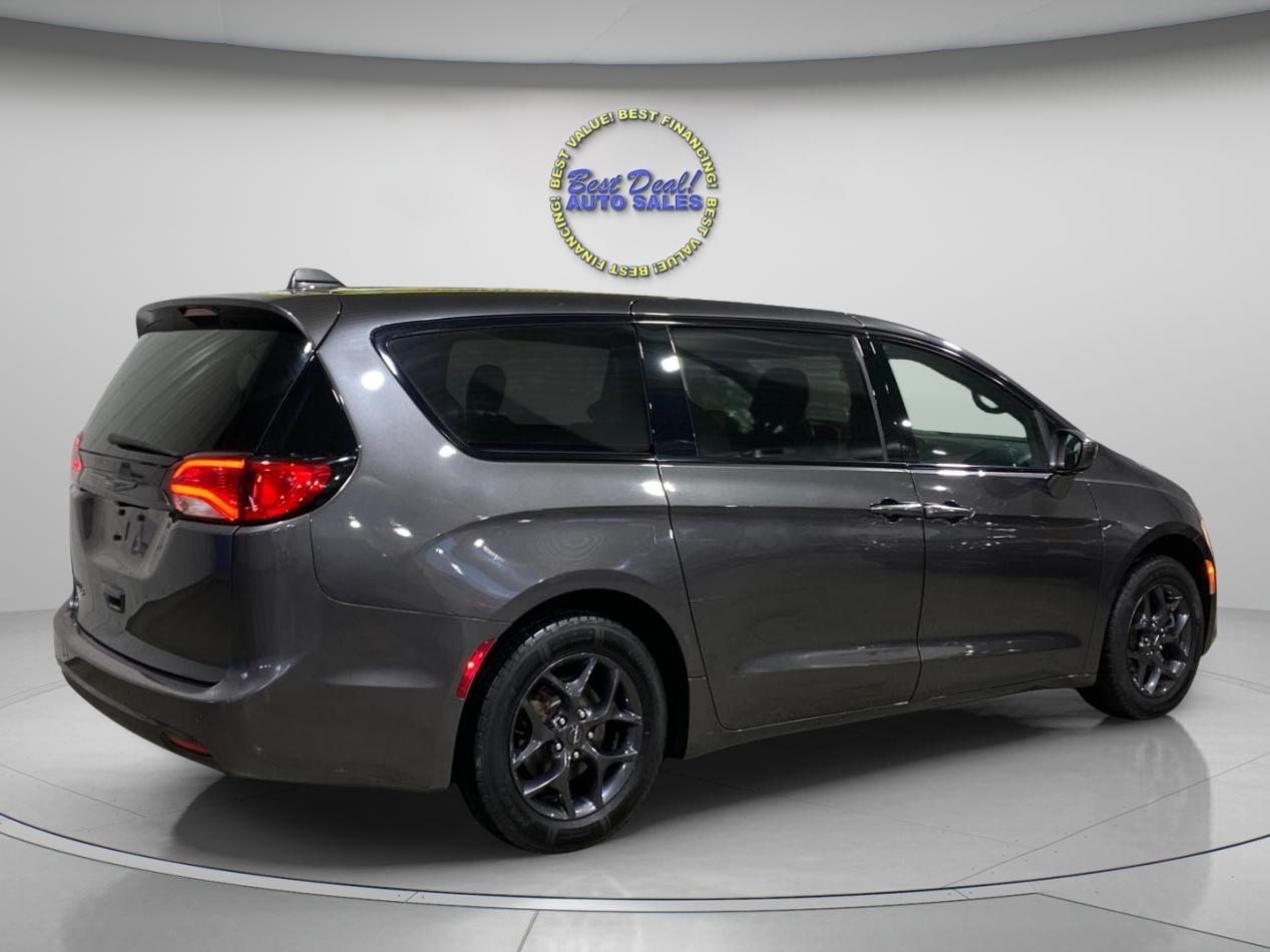 Chrysler Pacifica Touring Plus 2018