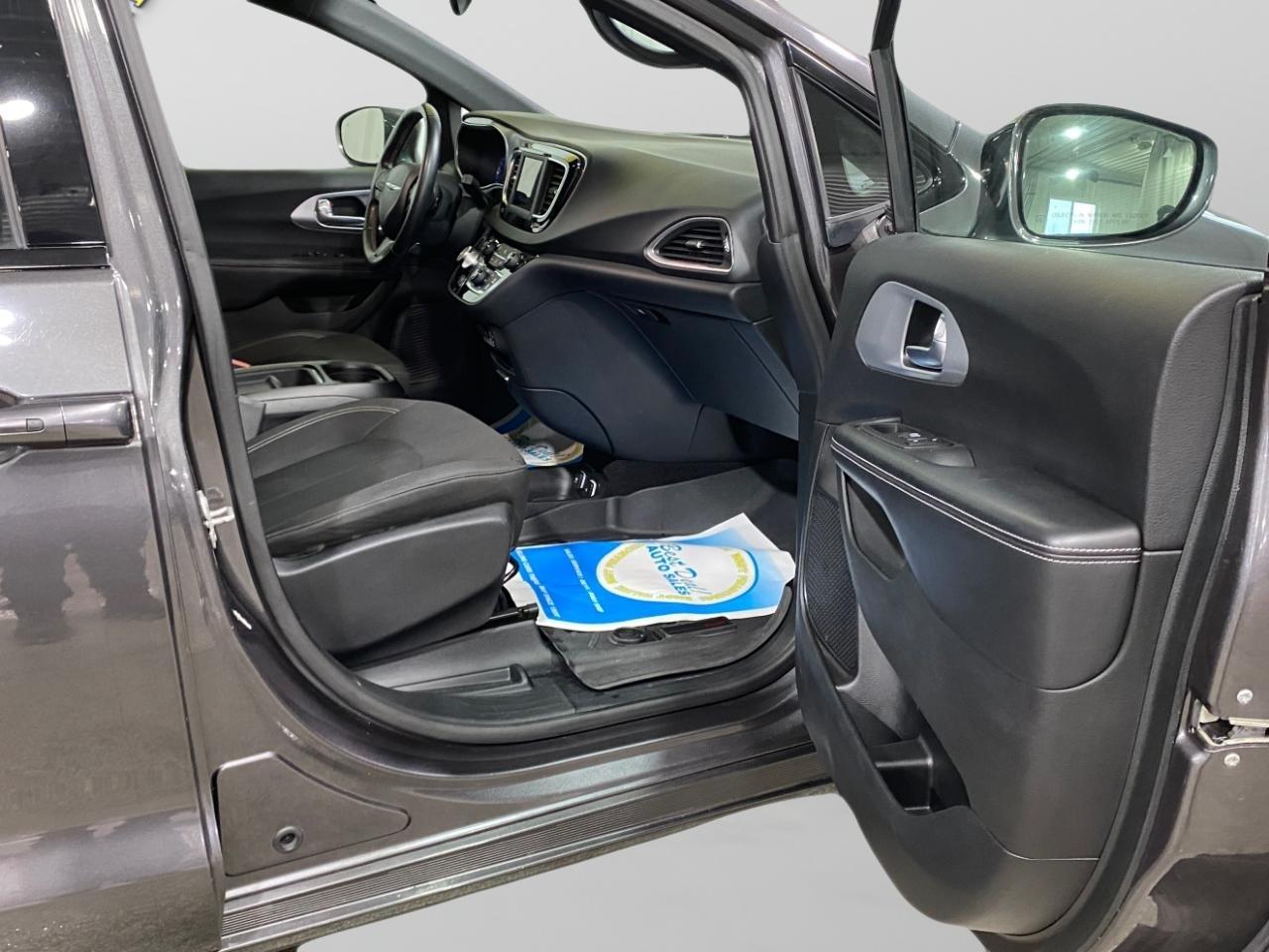 Chrysler Pacifica Touring Plus 2018