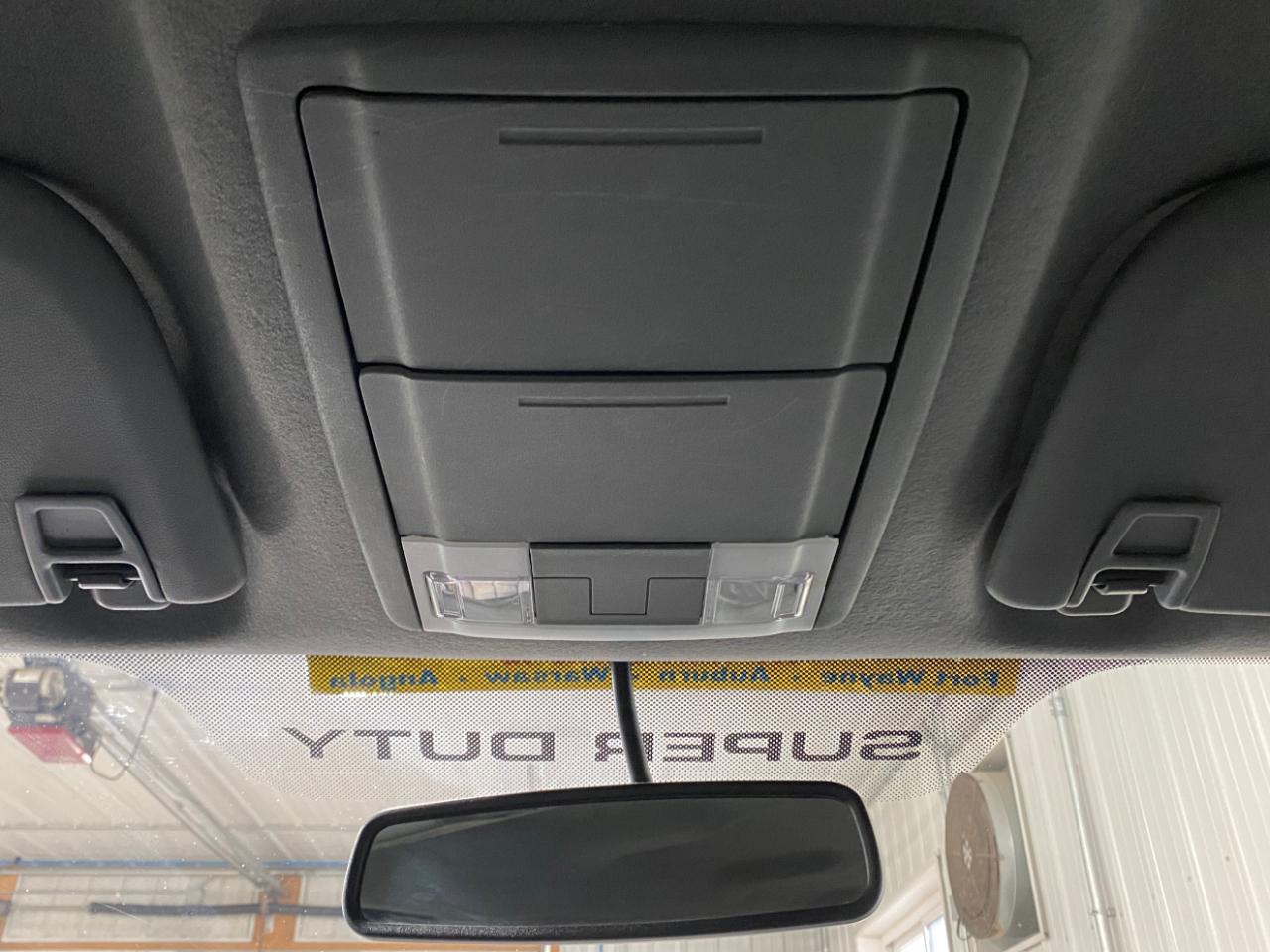 Ford F-250 SD XLT Crew Cab Long Bed 4WD 2012