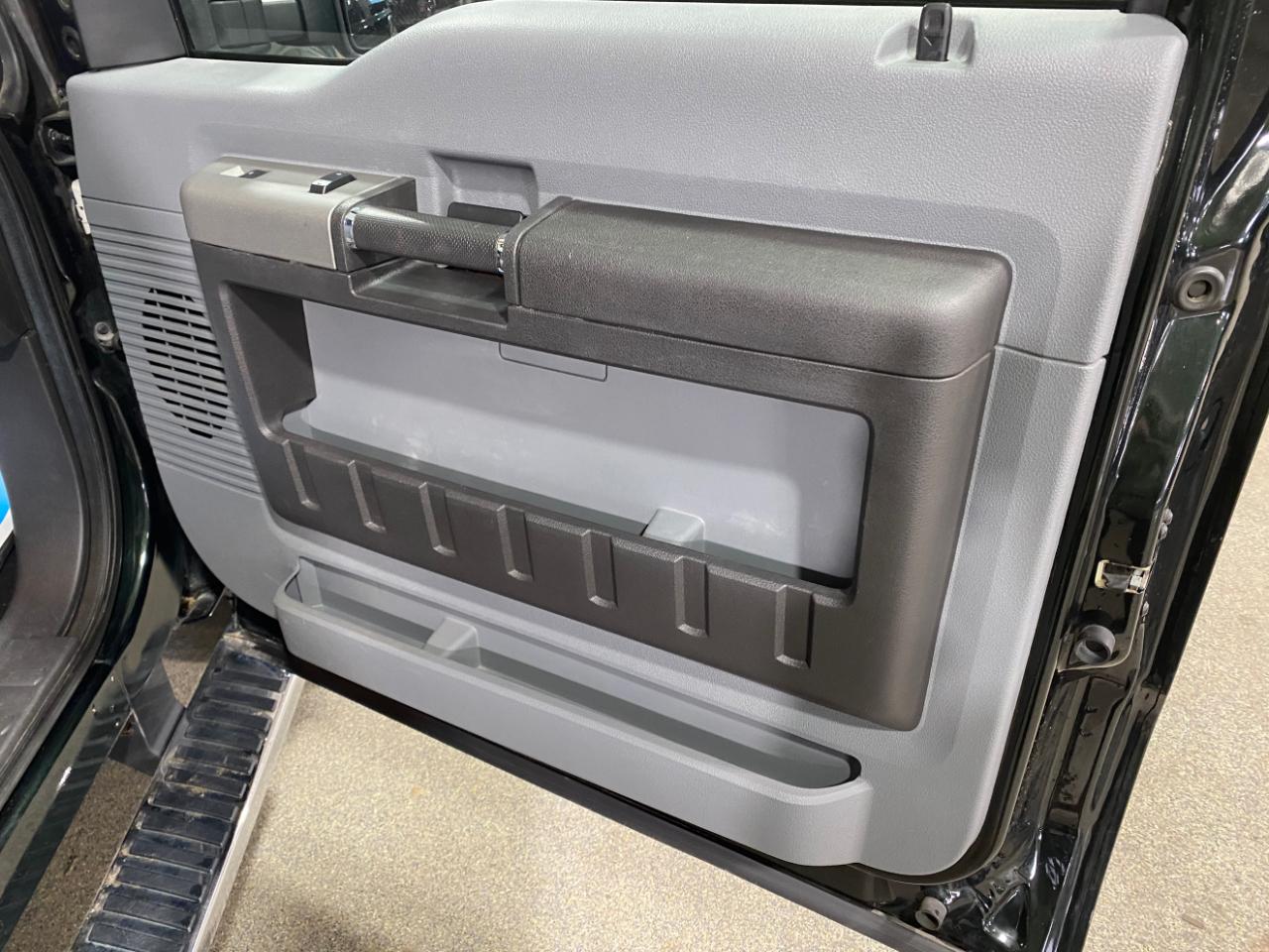 Ford F-250 SD XLT Crew Cab Long Bed 4WD 2012