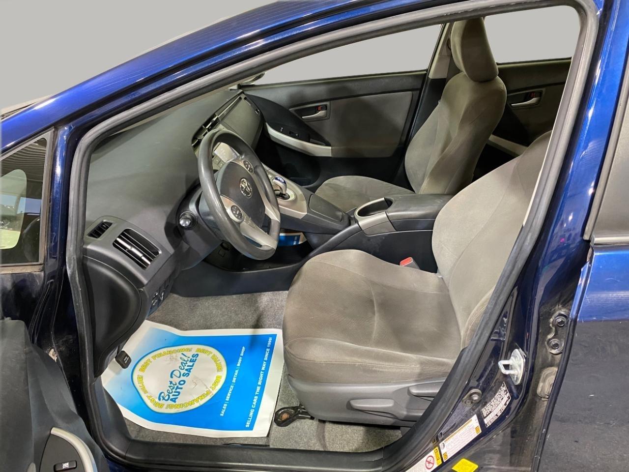 Toyota Prius Three 2015