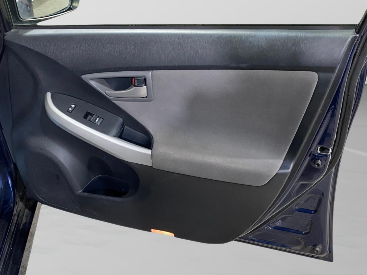 Toyota Prius Three 2015