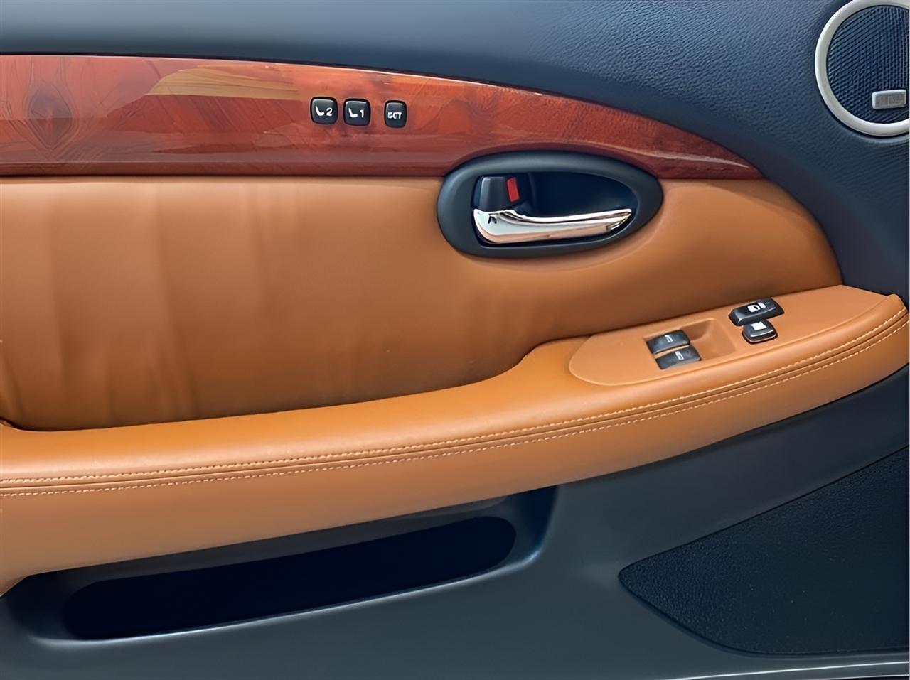 Lexus SC 430 Convertible 2005