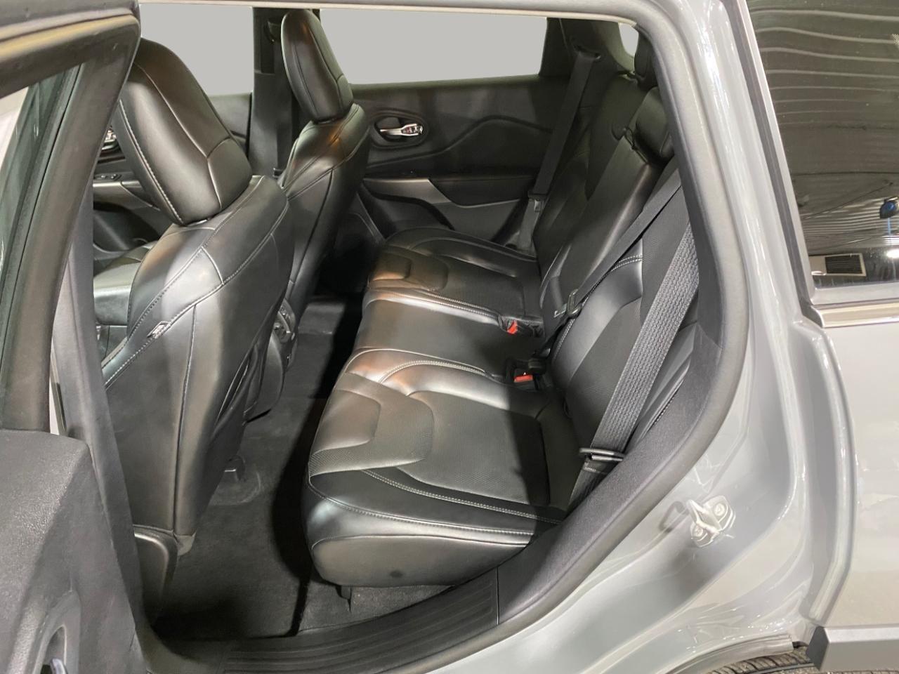 Jeep Cherokee Latitude Lux 4WD 2021