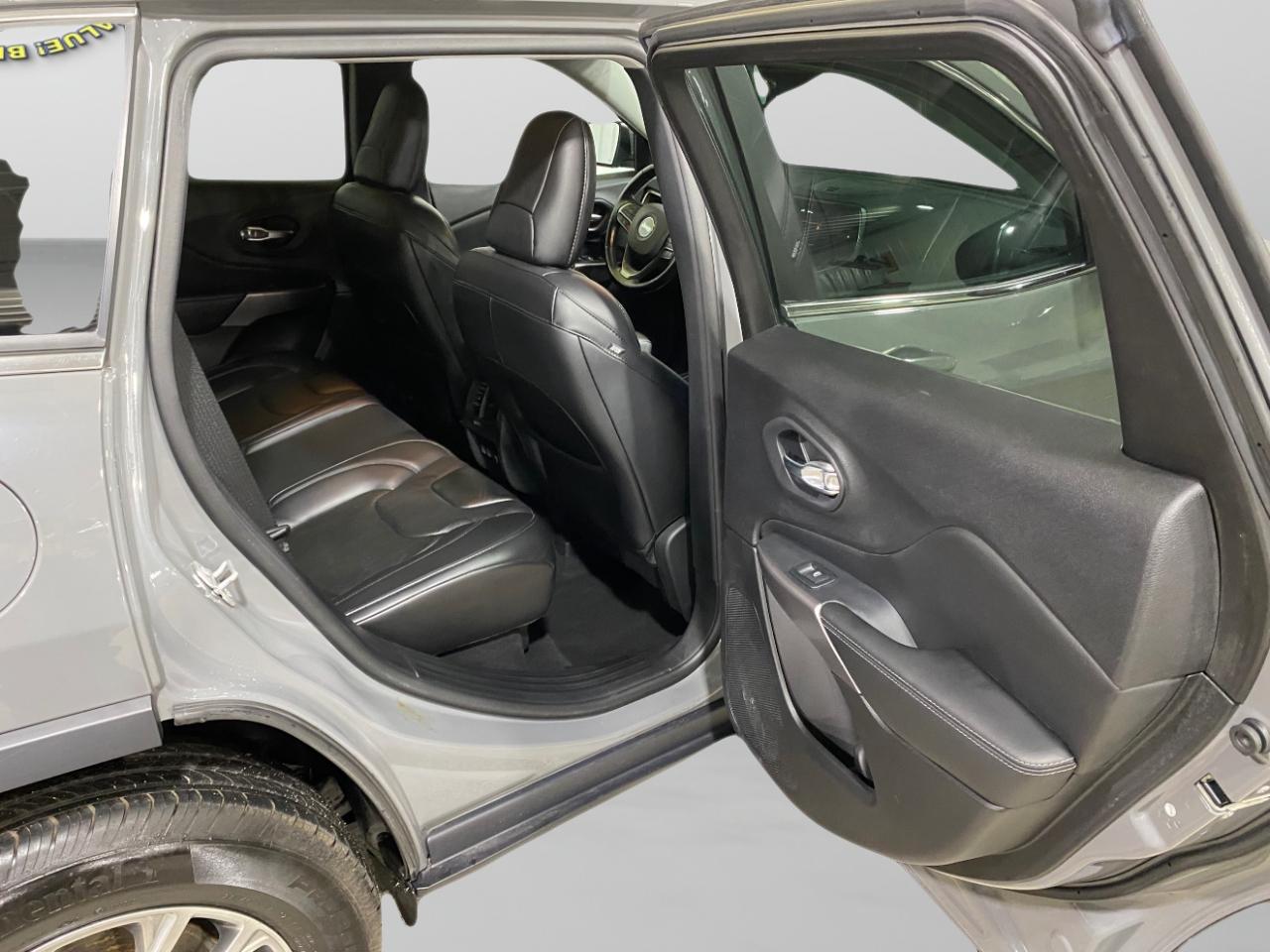 Jeep Cherokee Latitude Lux 4WD 2021