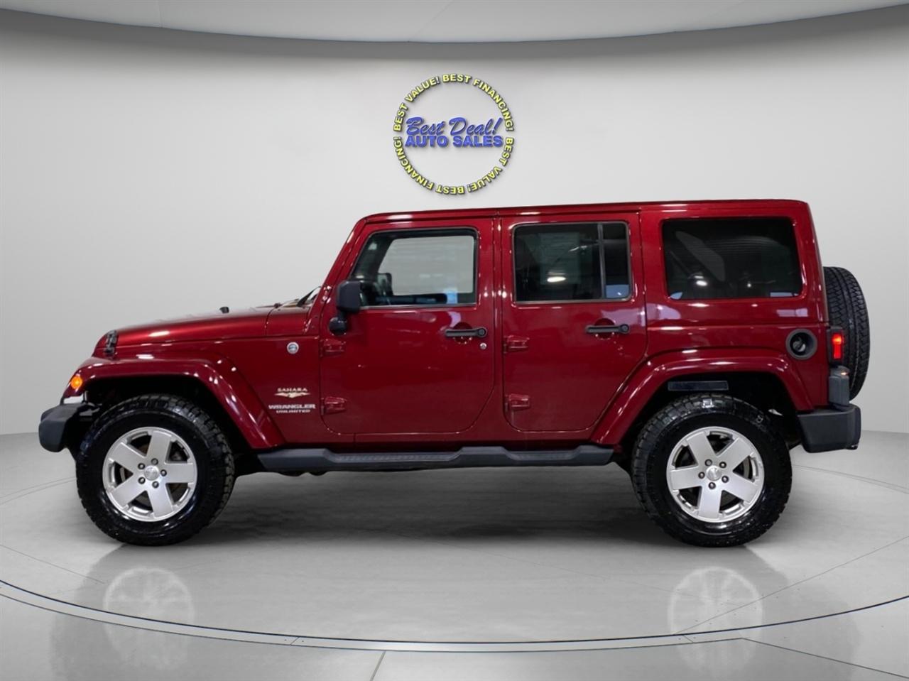 Jeep Wrangler Unlimited Sahara 4WD 2011