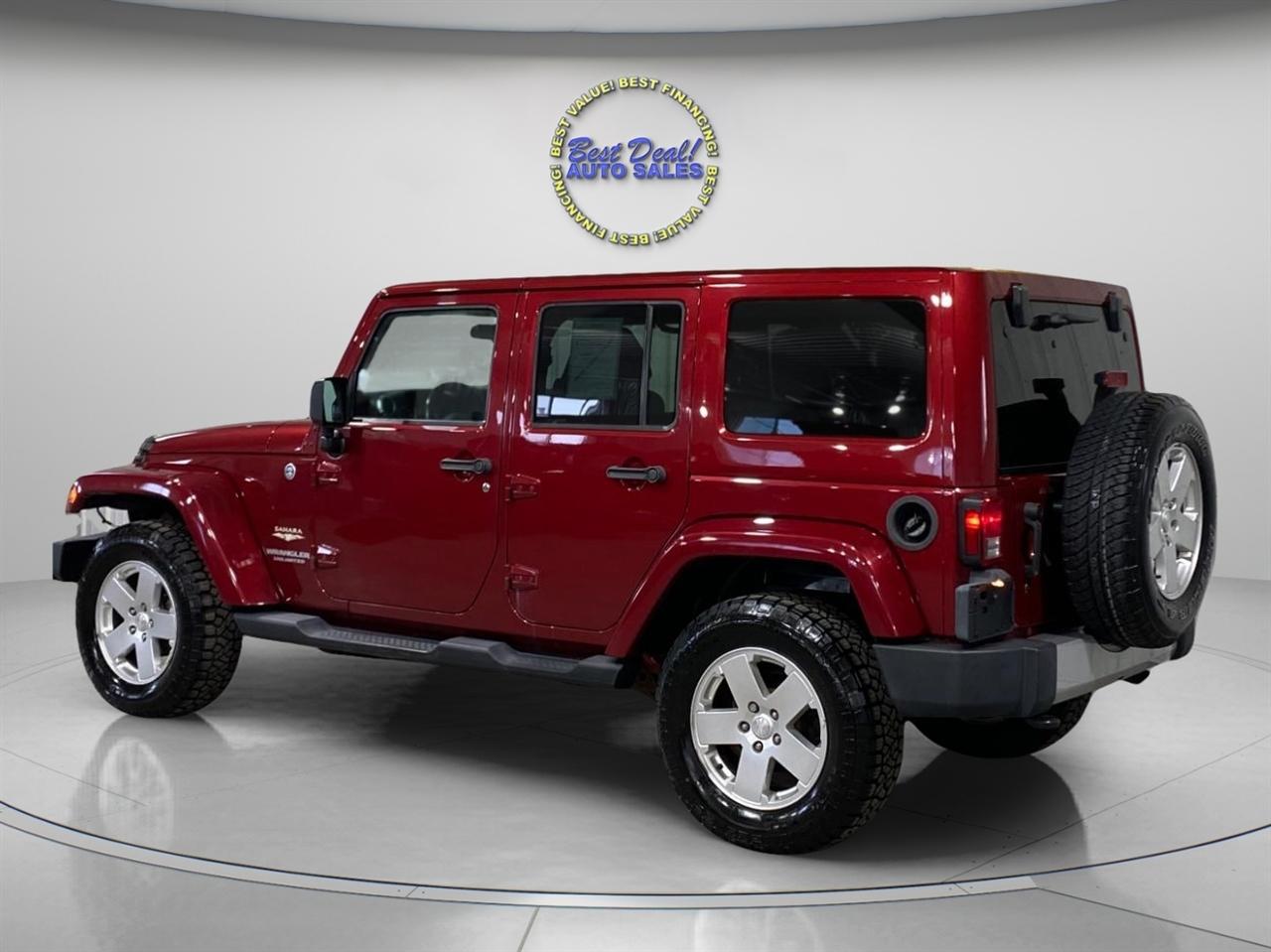 Jeep Wrangler Unlimited Sahara 4WD 2011