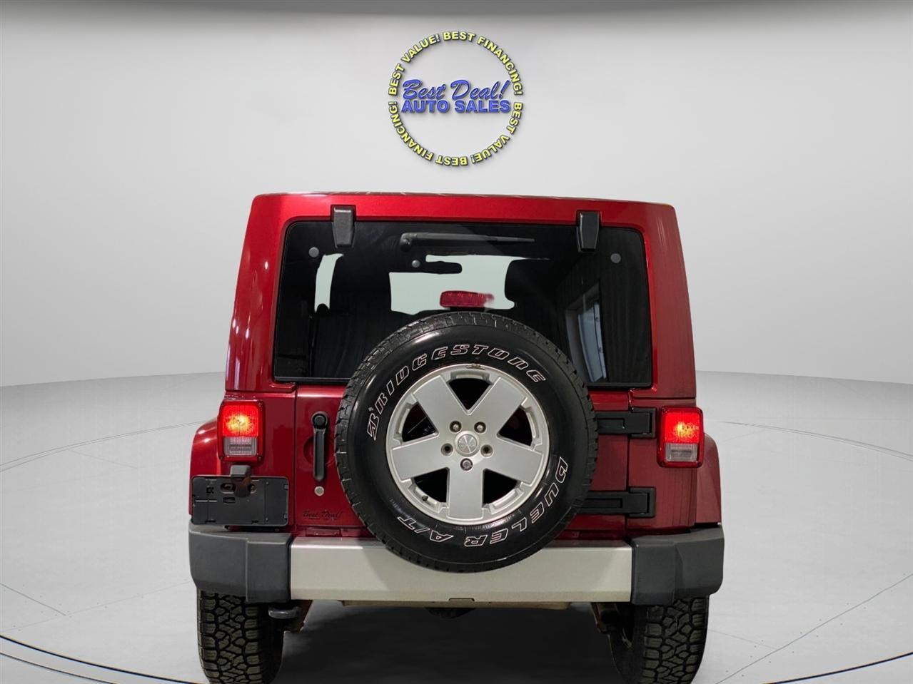 Jeep Wrangler Unlimited Sahara 4WD 2011