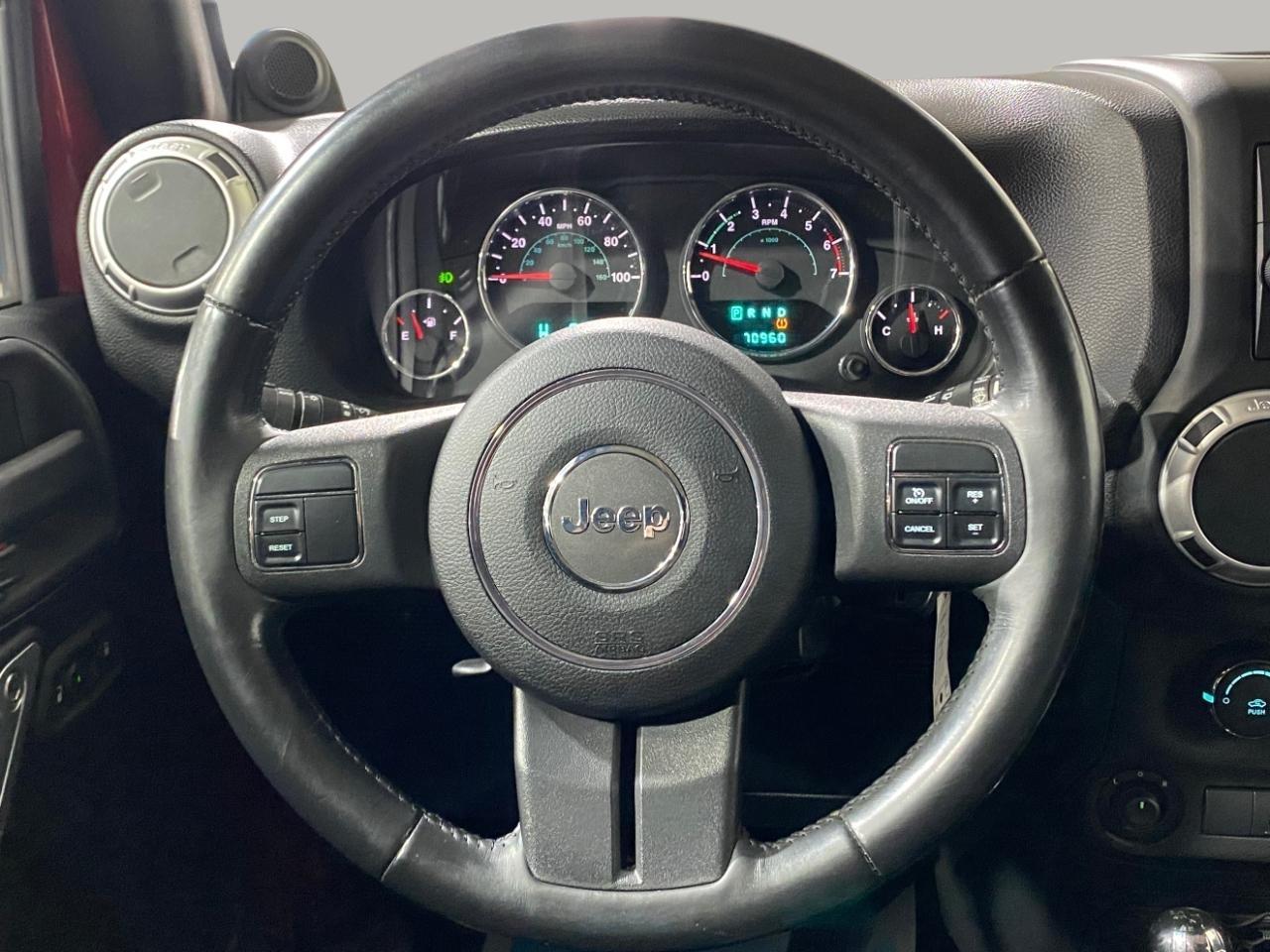 Jeep Wrangler Unlimited Sahara 4WD 2011