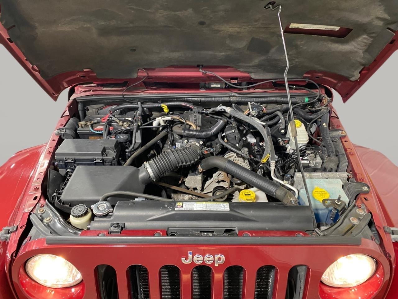 Jeep Wrangler Unlimited Sahara 4WD 2011