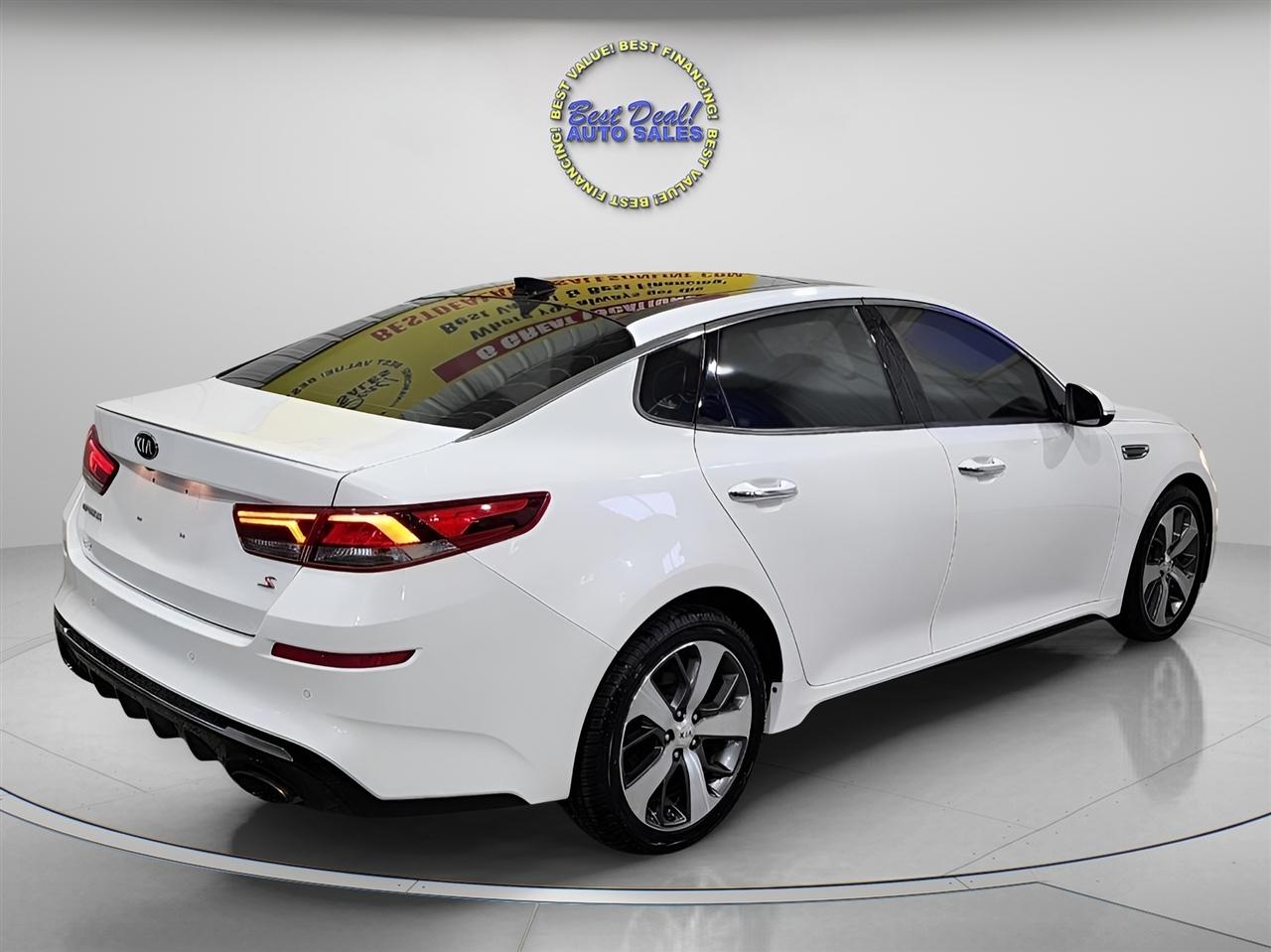 Kia Optima  2020
