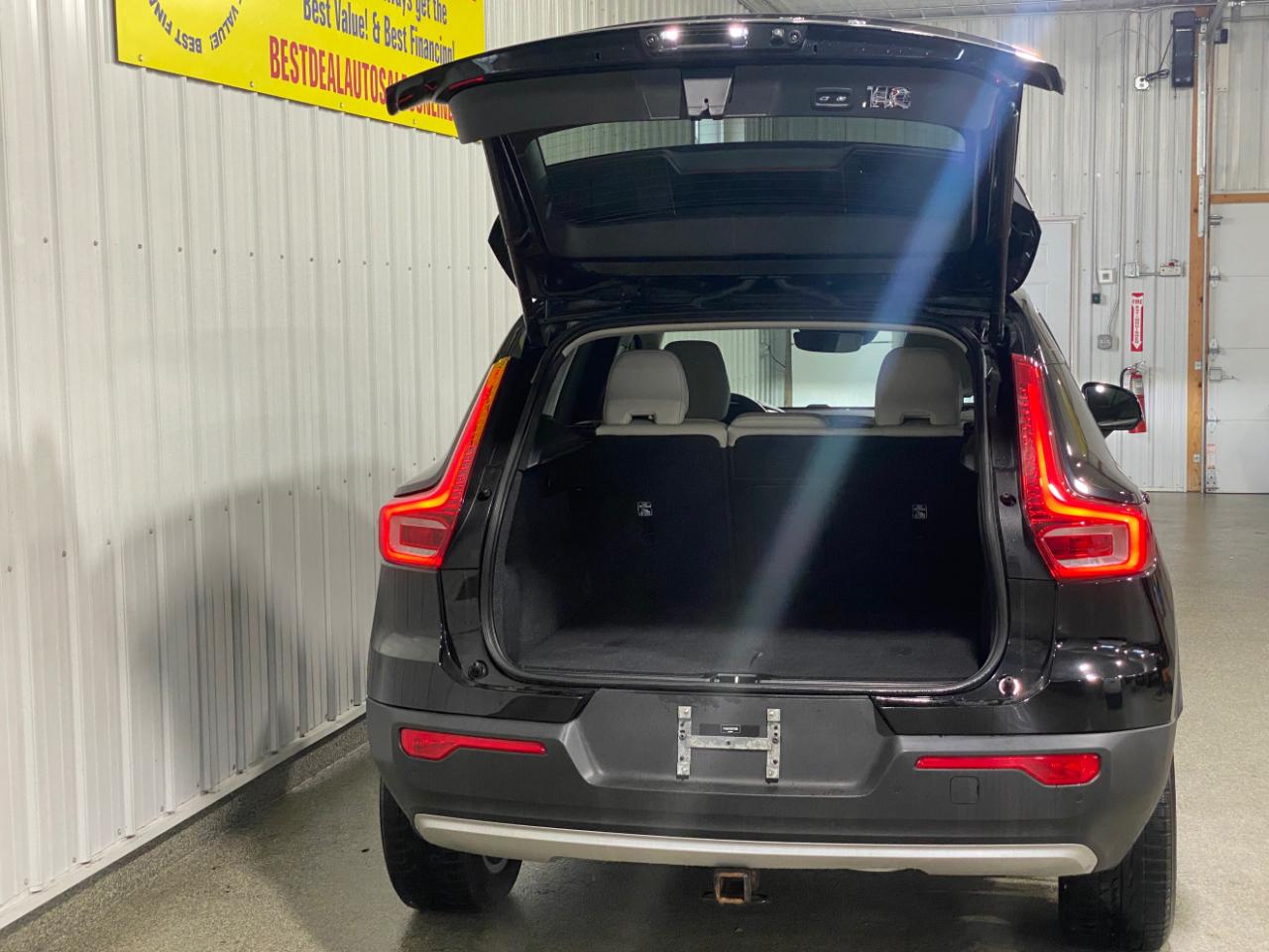 Volvo XC40 T5 Momentum AWD 2022