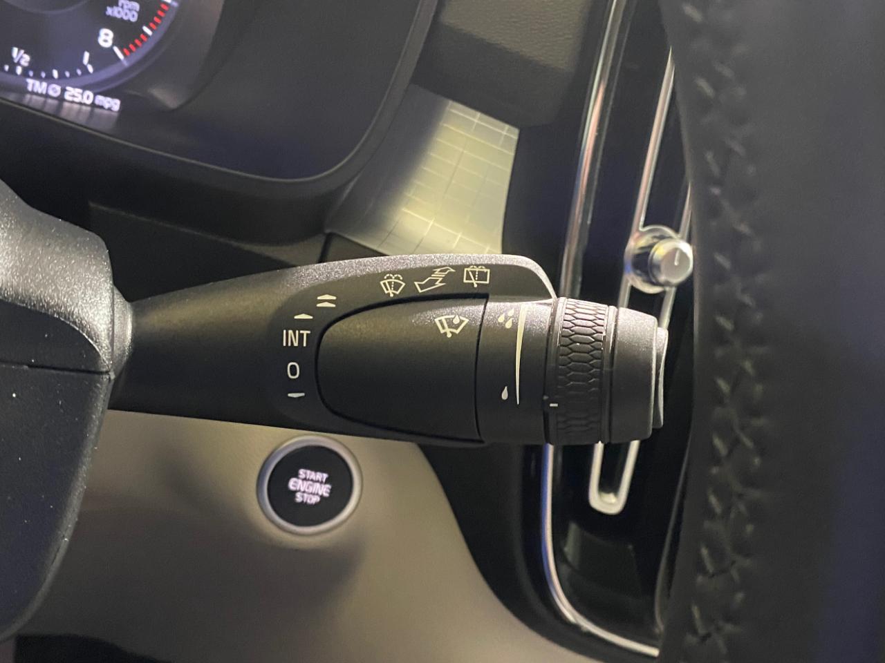 Volvo XC40 T5 Momentum AWD 2022