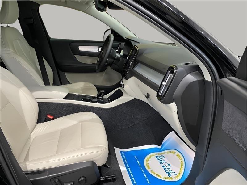 Volvo XC40 T5 Momentum AWD 2022