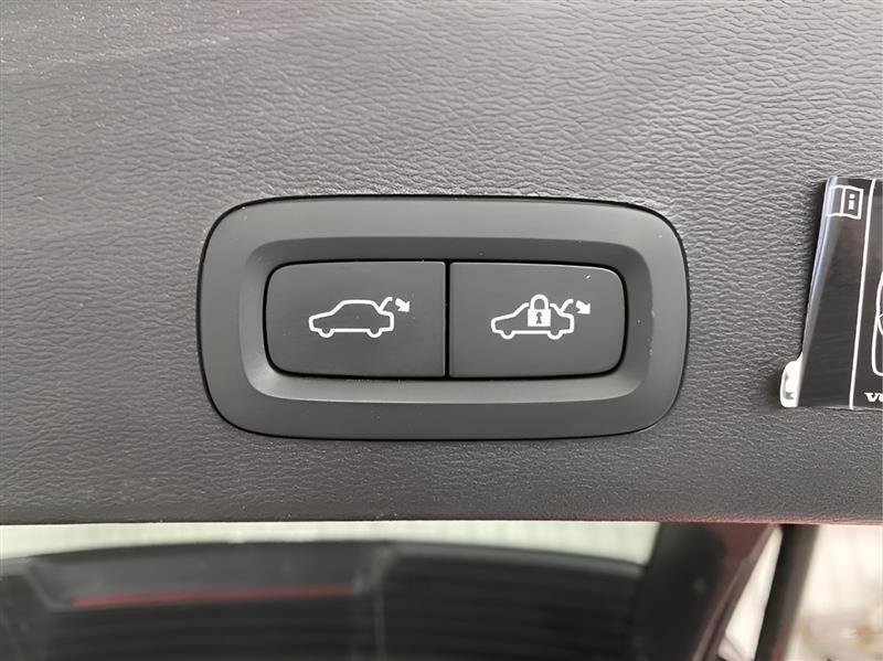 Volvo XC40 T5 Momentum AWD 2022