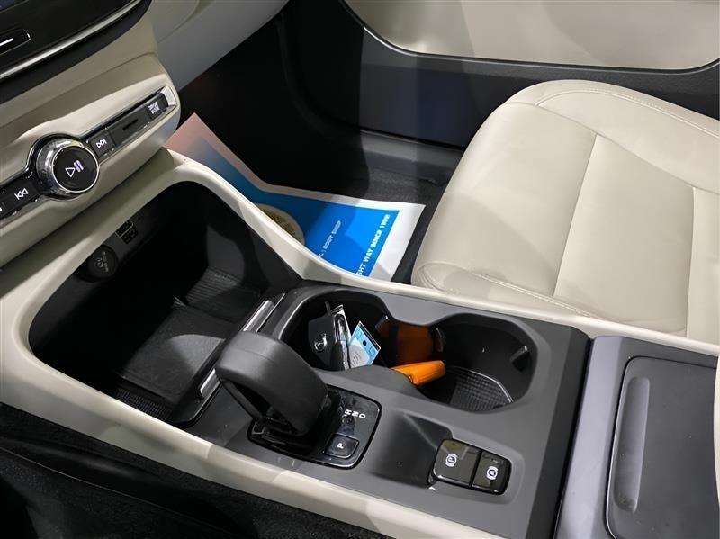 Volvo XC40 T5 Momentum AWD 2022