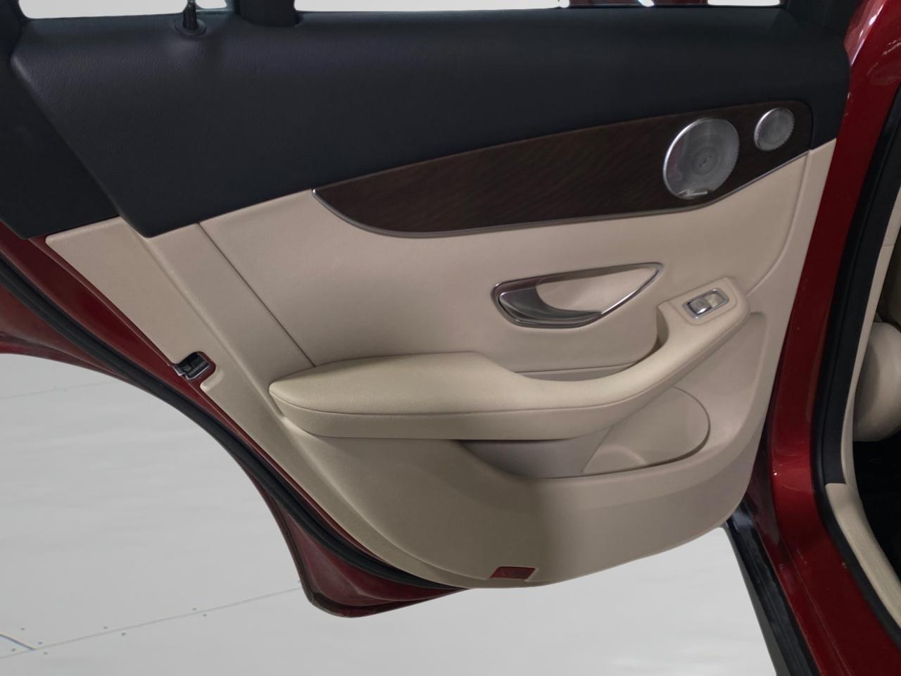 Mercedes-Benz GLC-Class GLC300 4MATIC 2018