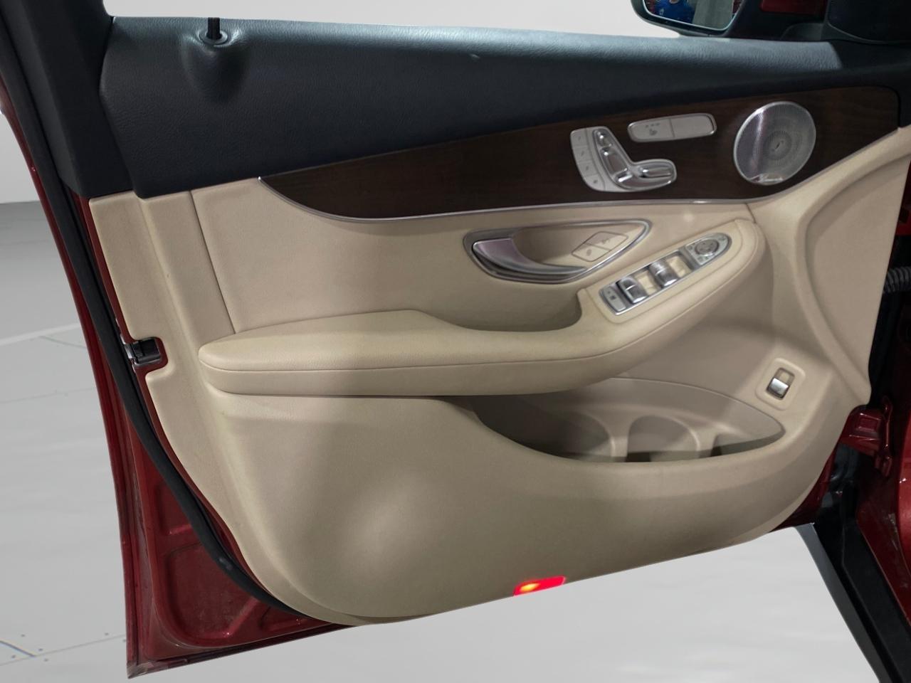 Mercedes-Benz GLC-Class GLC300 4MATIC 2018