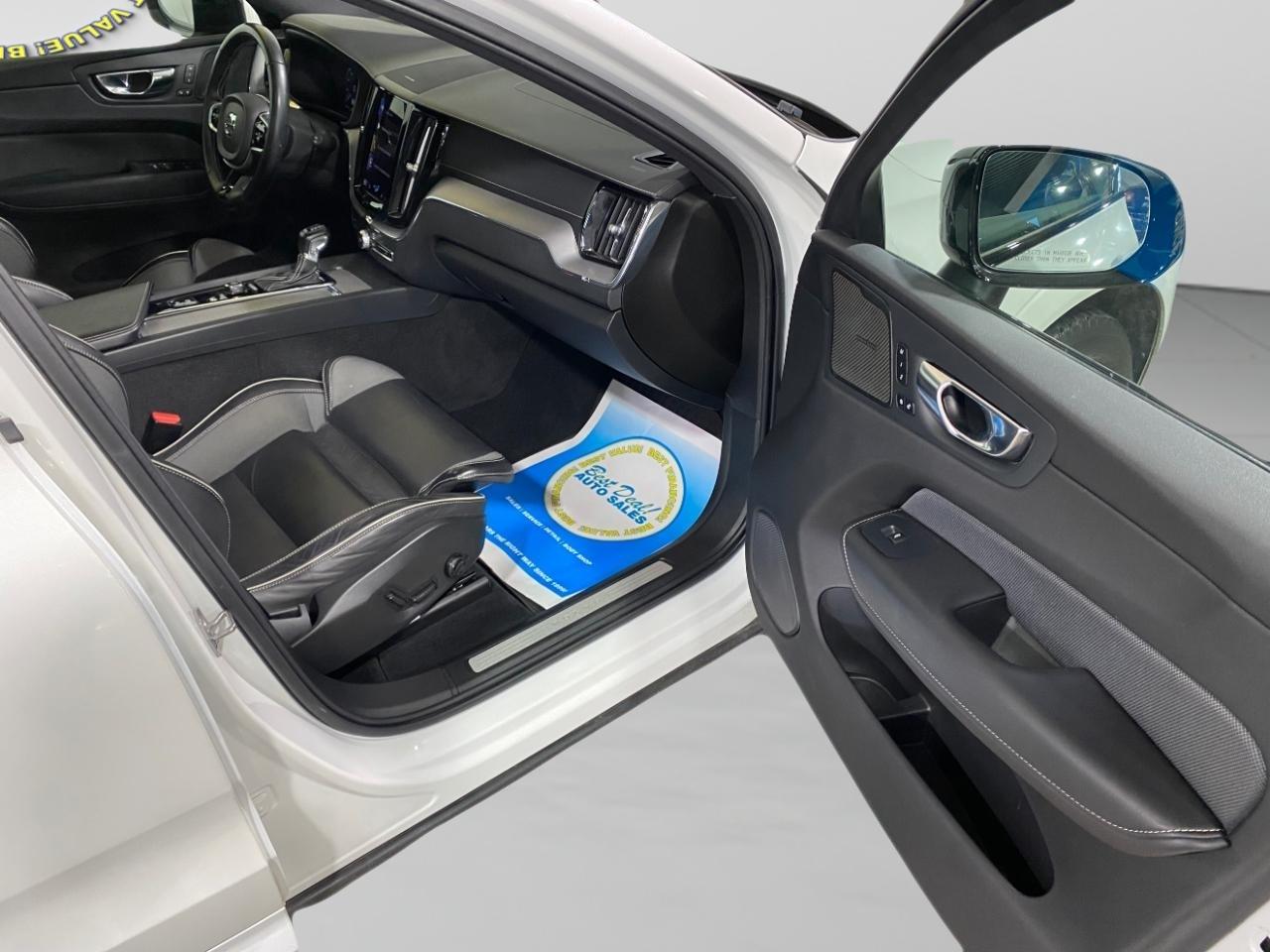 Volvo XC60 T5 R-Design AWD 2021