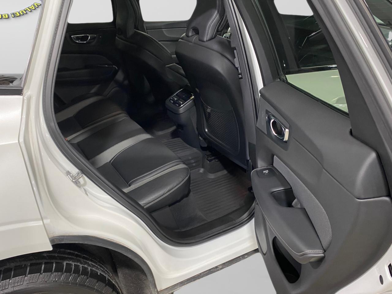Volvo XC60 T5 R-Design AWD 2021