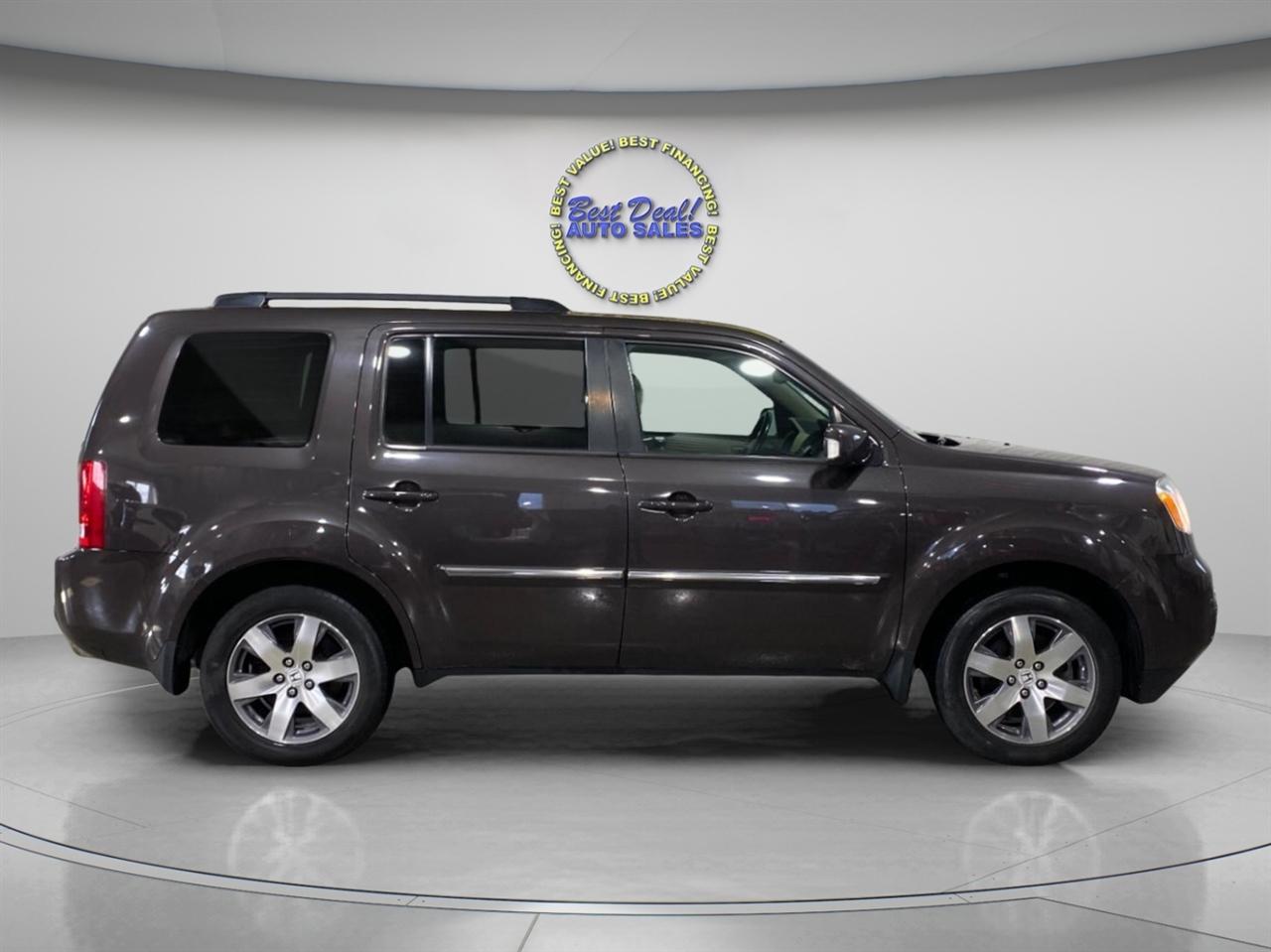 Honda Pilot Touring 4WD 5-Spd AT with DVD 2015