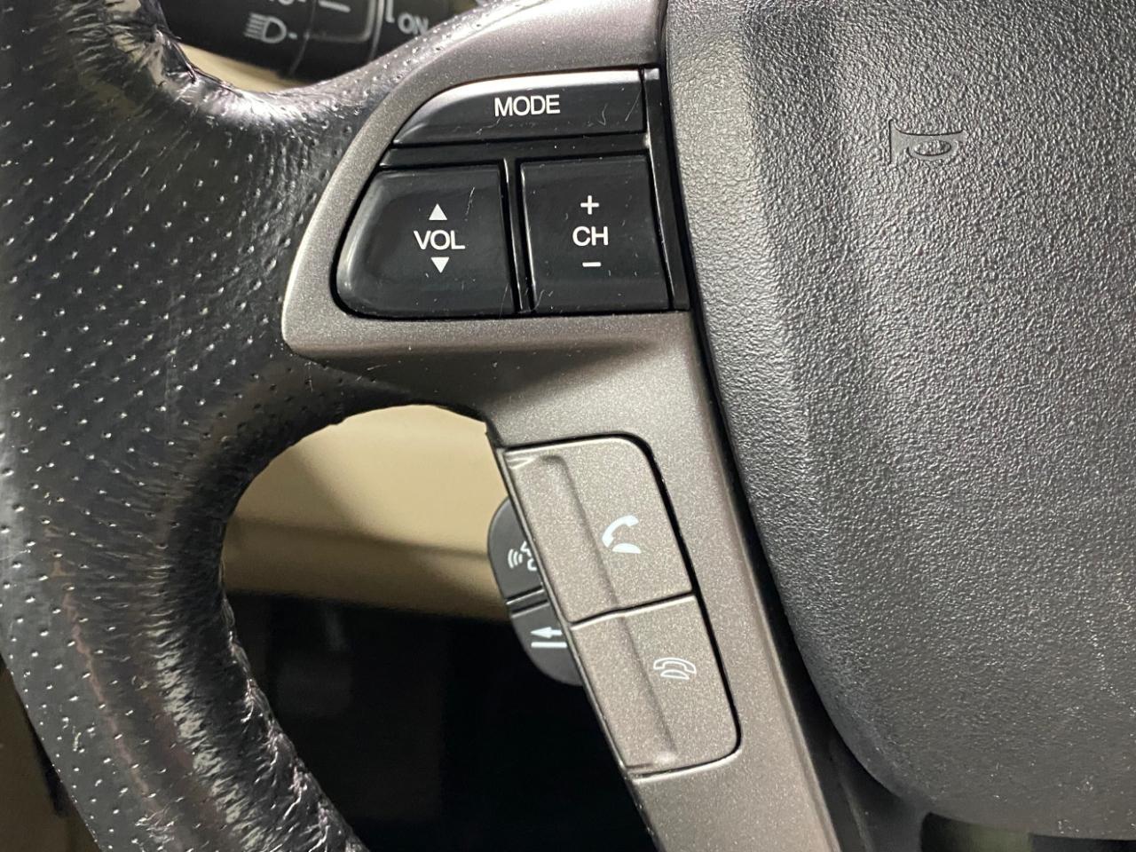 Honda Pilot Touring 4WD 5-Spd AT with DVD 2015
