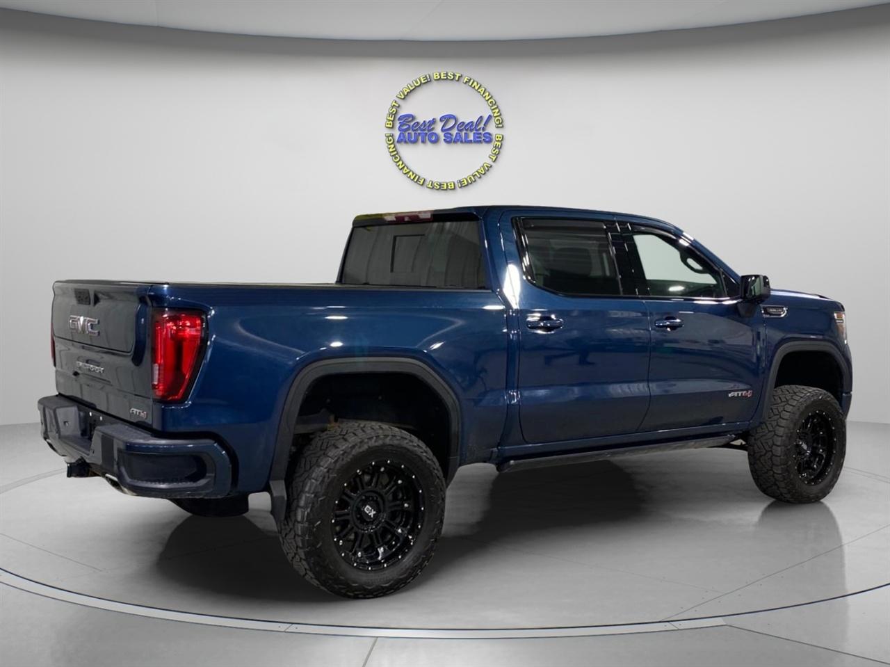 GMC Sierra 1500 AT4 Crew Cab Long Box 4WD 2019