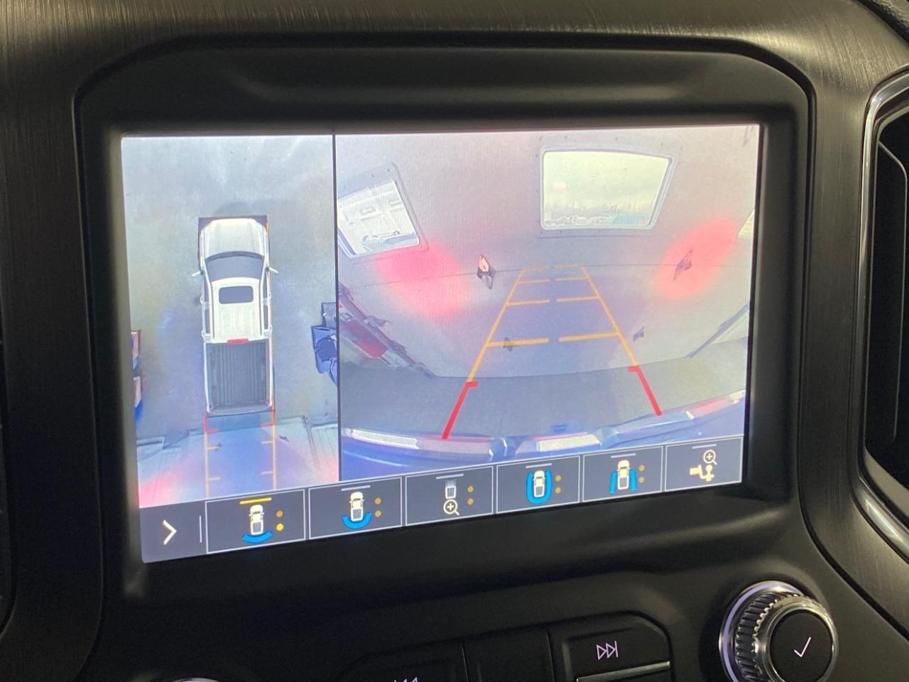 GMC Sierra 1500 AT4 Crew Cab Long Box 4WD 2019