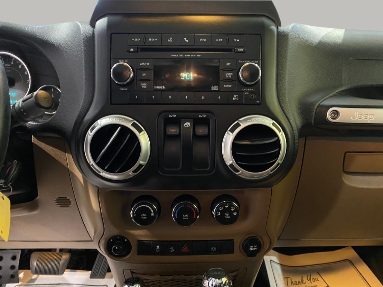 Jeep Wrangler Sahara 4WD 2017